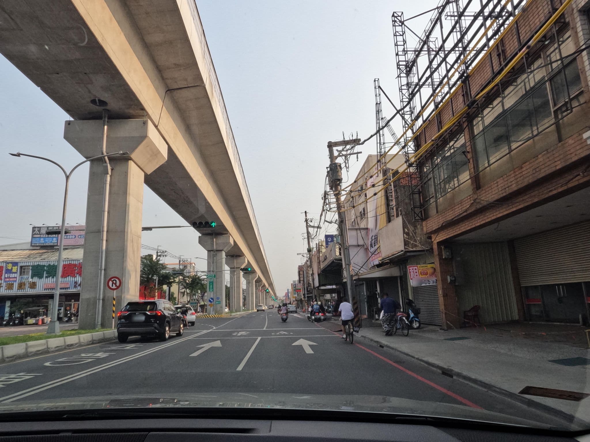 Street view near 凱麗大旅社有限公司, Fengshan — © littlebtc (CC BY-SA · Mapillary)