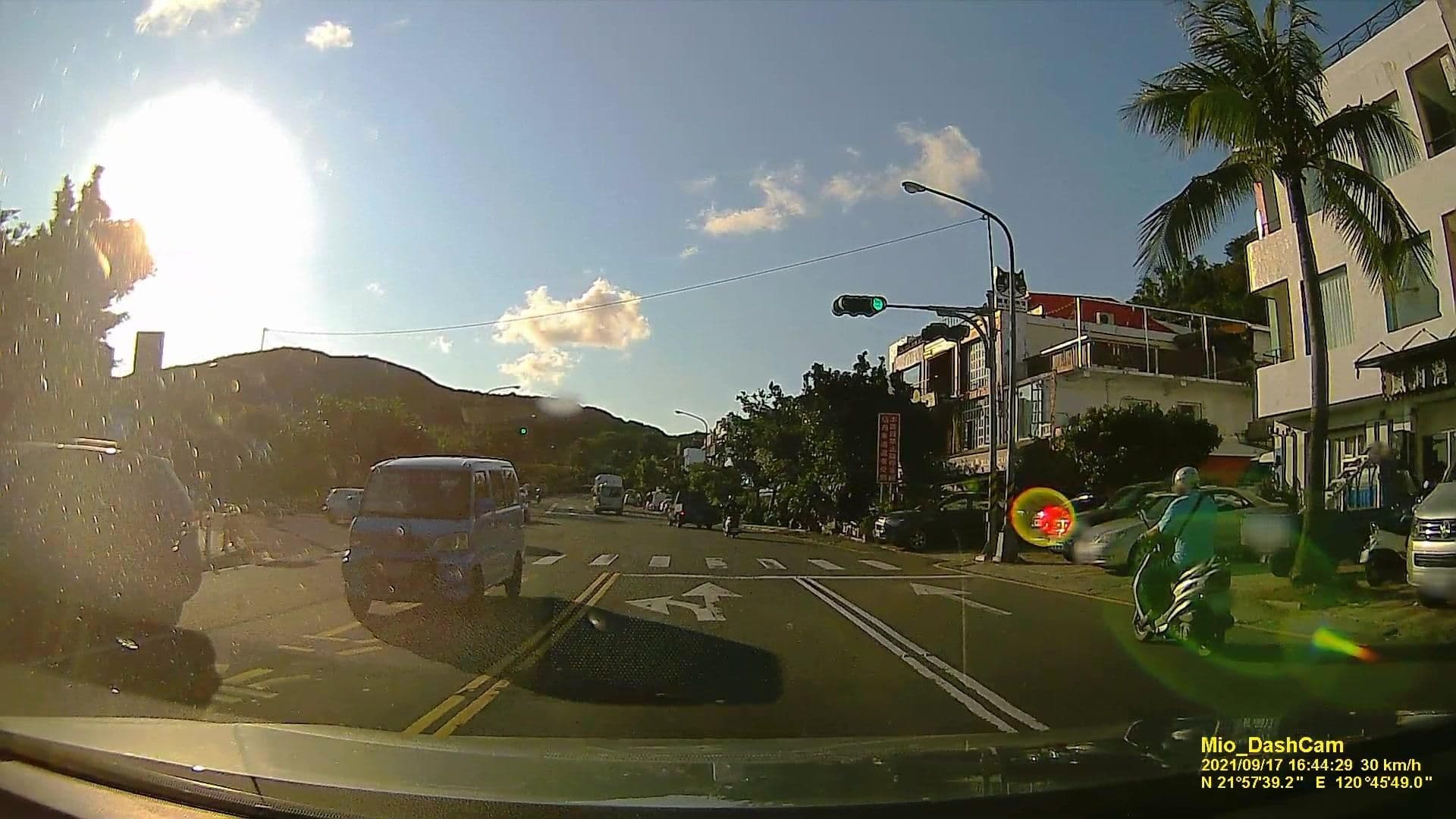 Street view near 嵐海灣旅店, Hengchun — © littlebtc (CC BY-SA · Mapillary)