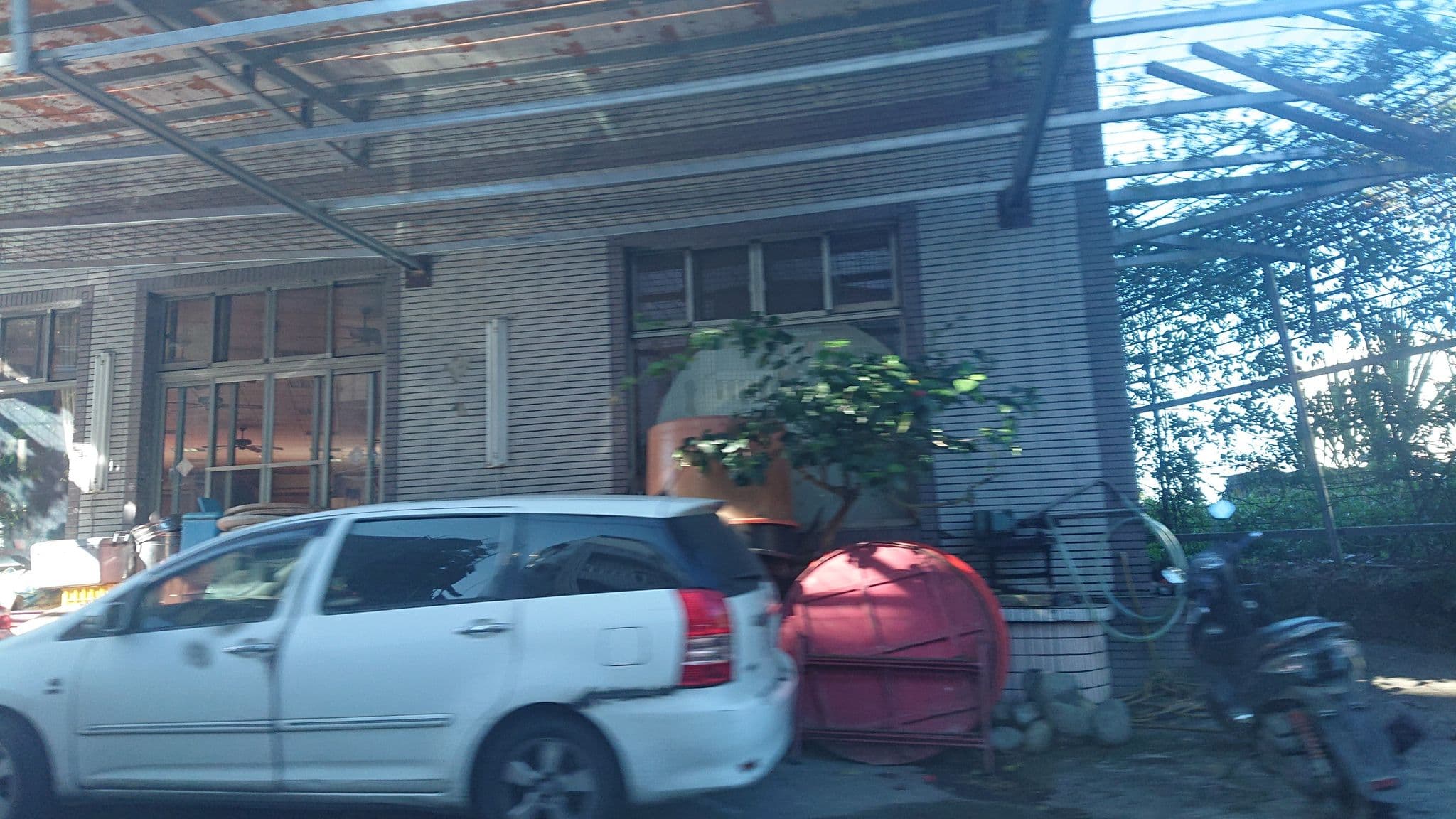 Street view near 一品渡假村開發有限公司, Douliu — © alllenwang (CC BY-SA · Mapillary)