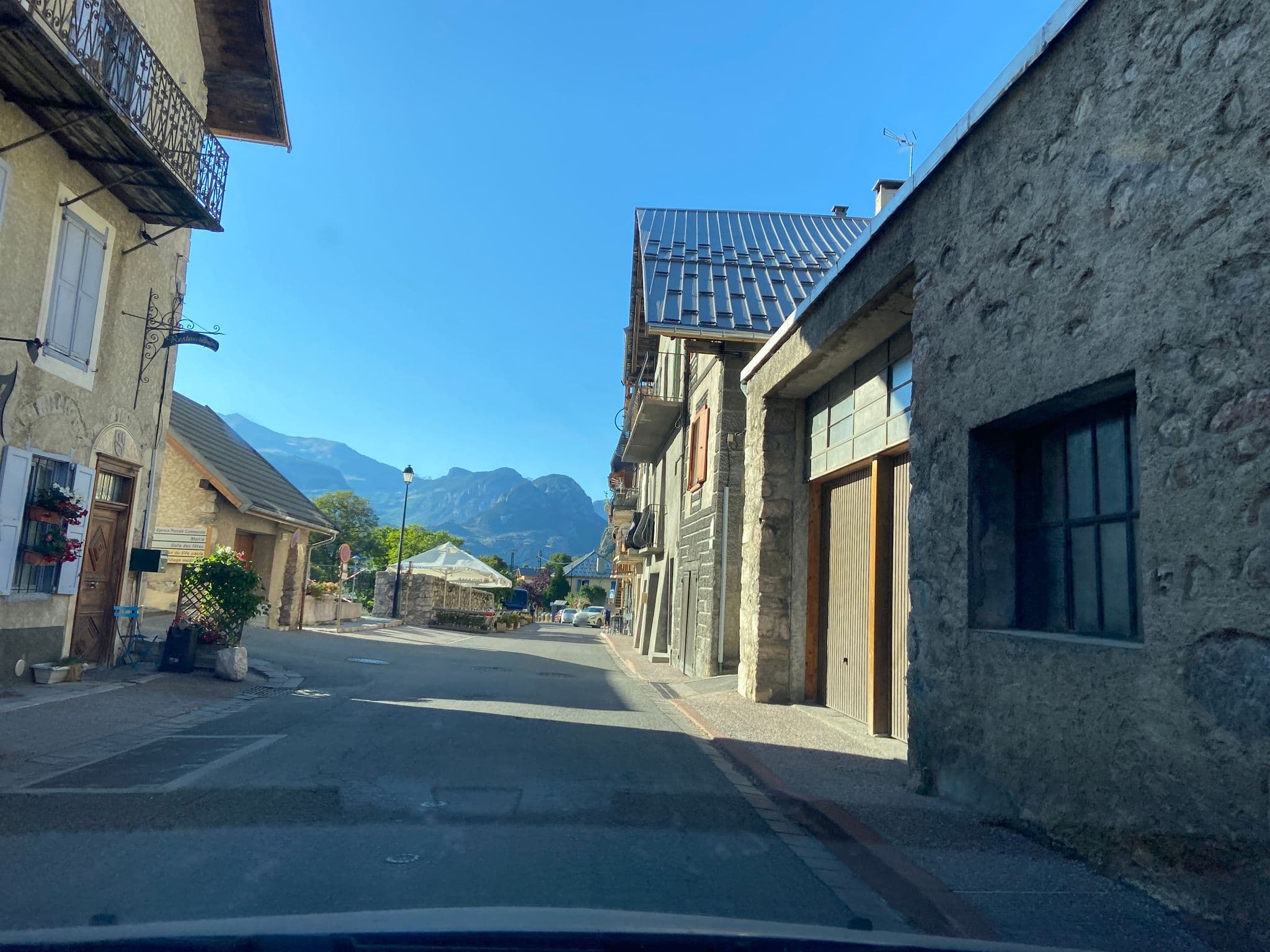 Street view near Les Tables de Gaspard, Guillestre