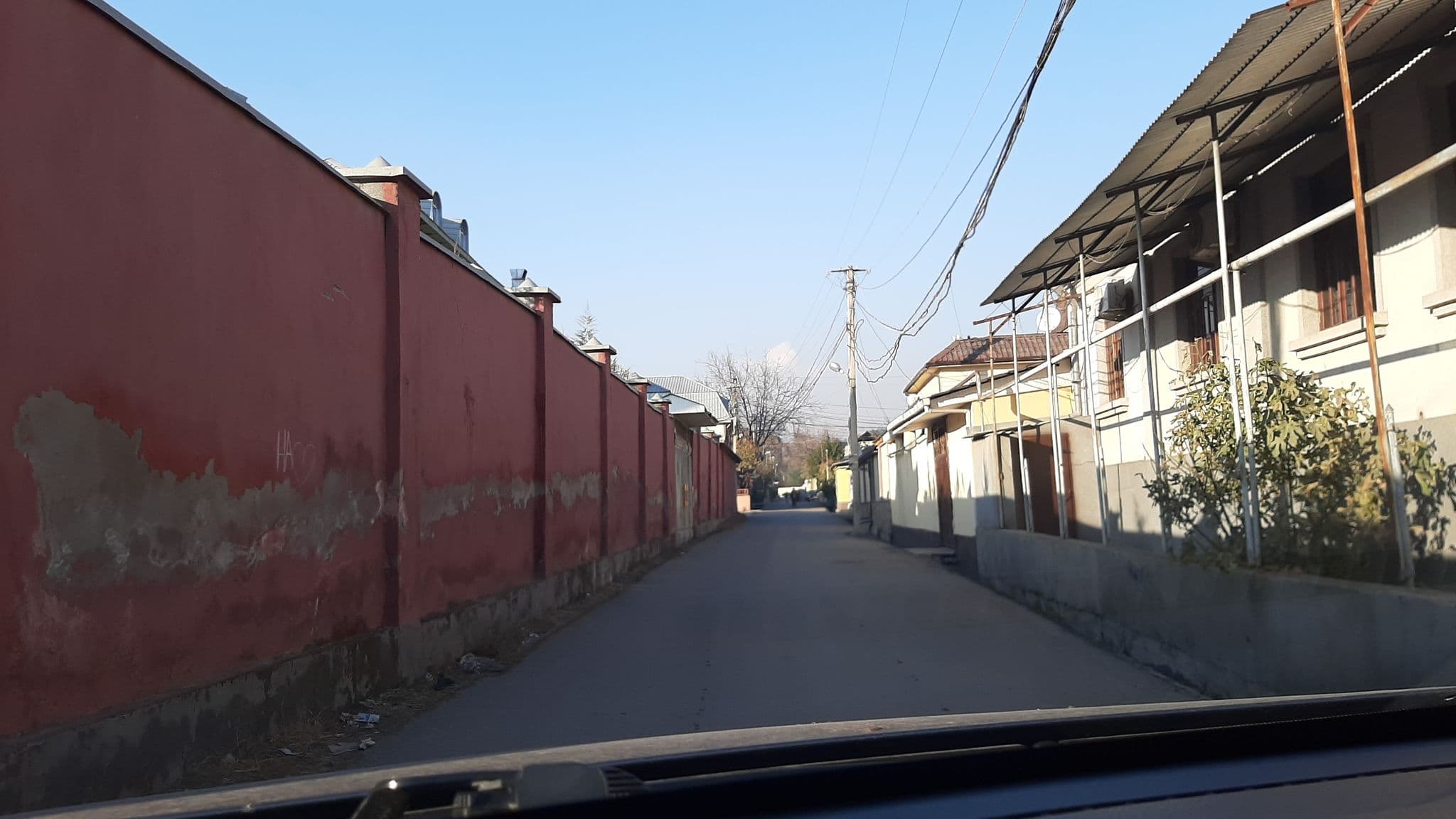 Street view near Hotel Almaz, Dushanbe — © krah (CC BY-SA · Mapillary)