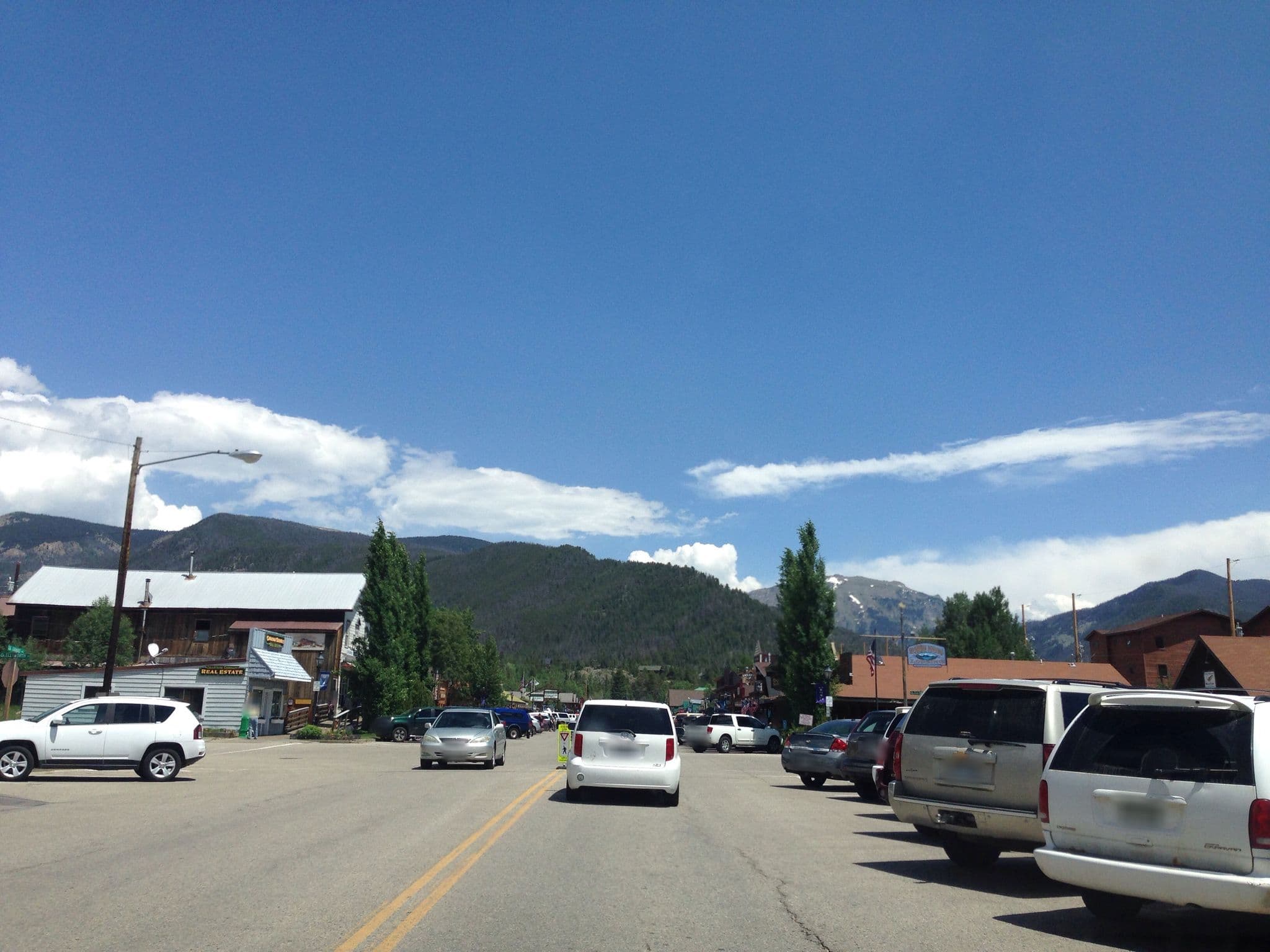 Street view near Spirit Lake Lodge and Snowmobile Rentals, Estes Park — © chrisbeddow (CC BY-SA · Mapillary)