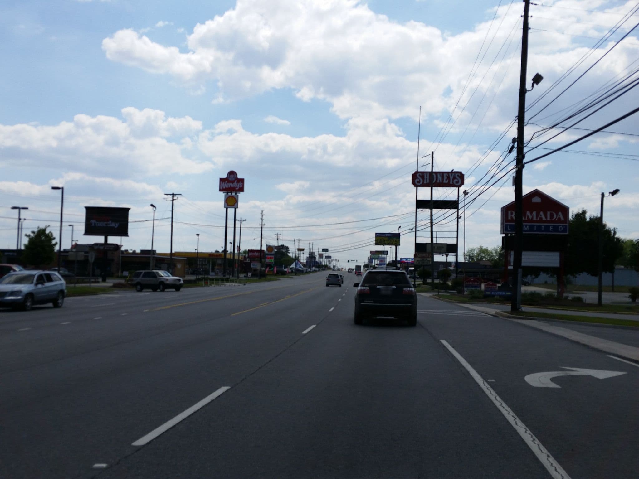 Street view near La Quinta Inn & Suites, Tifton — © jackdripper (CC BY-SA · Mapillary)