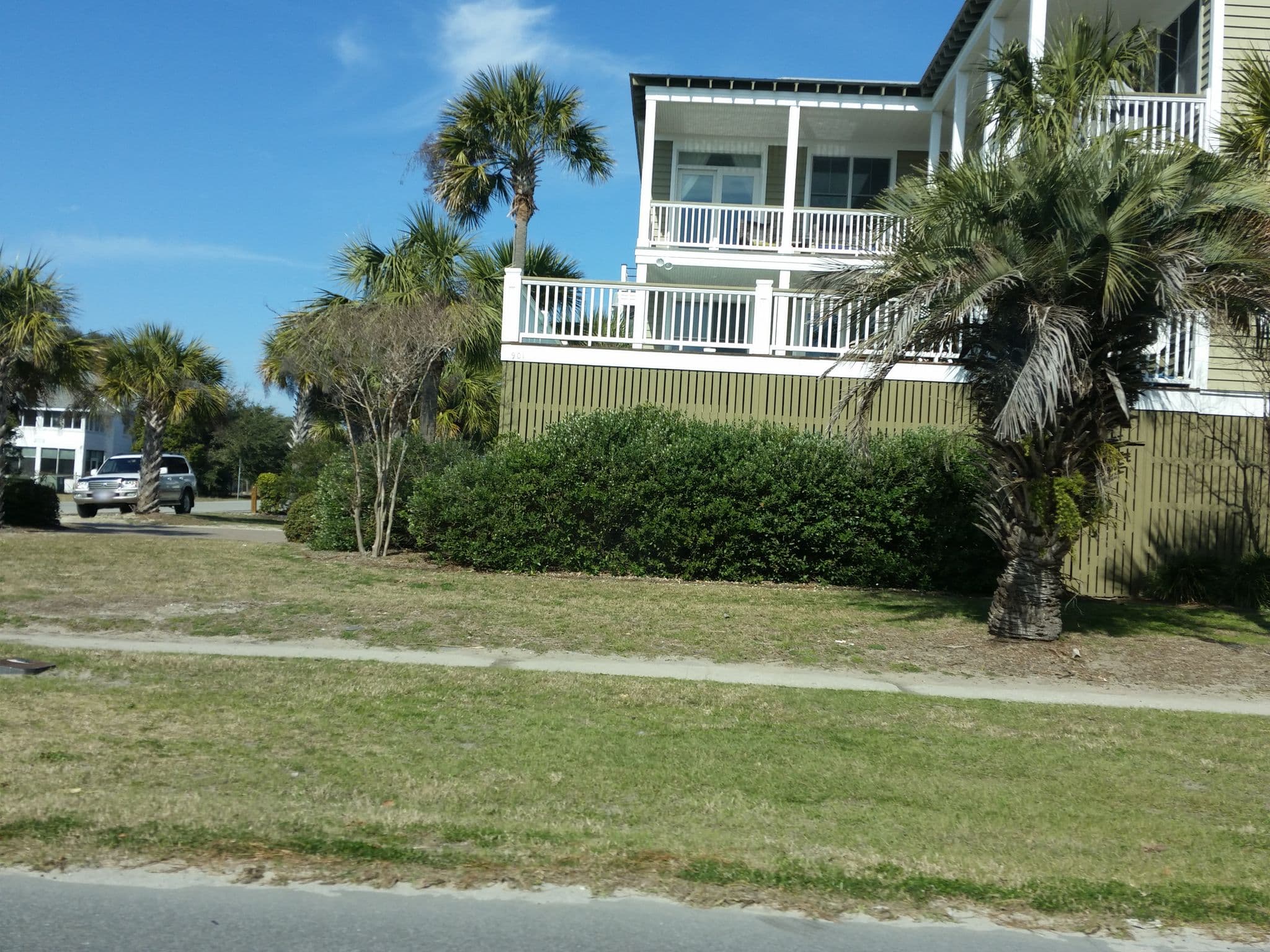 Street view near Ocean Camp, Isle of Palms — © allen (CC BY-SA · Mapillary)