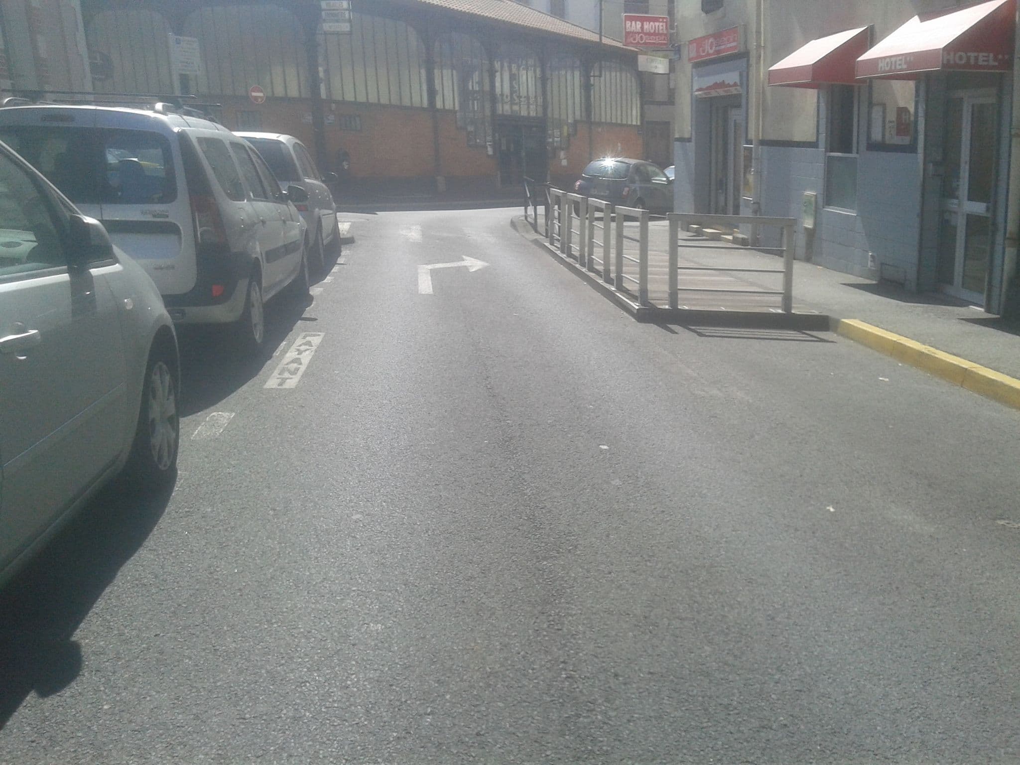Street view near The Old Hotel Ravel, Clermont-Ferrand — © pmz (CC BY-SA · Mapillary)