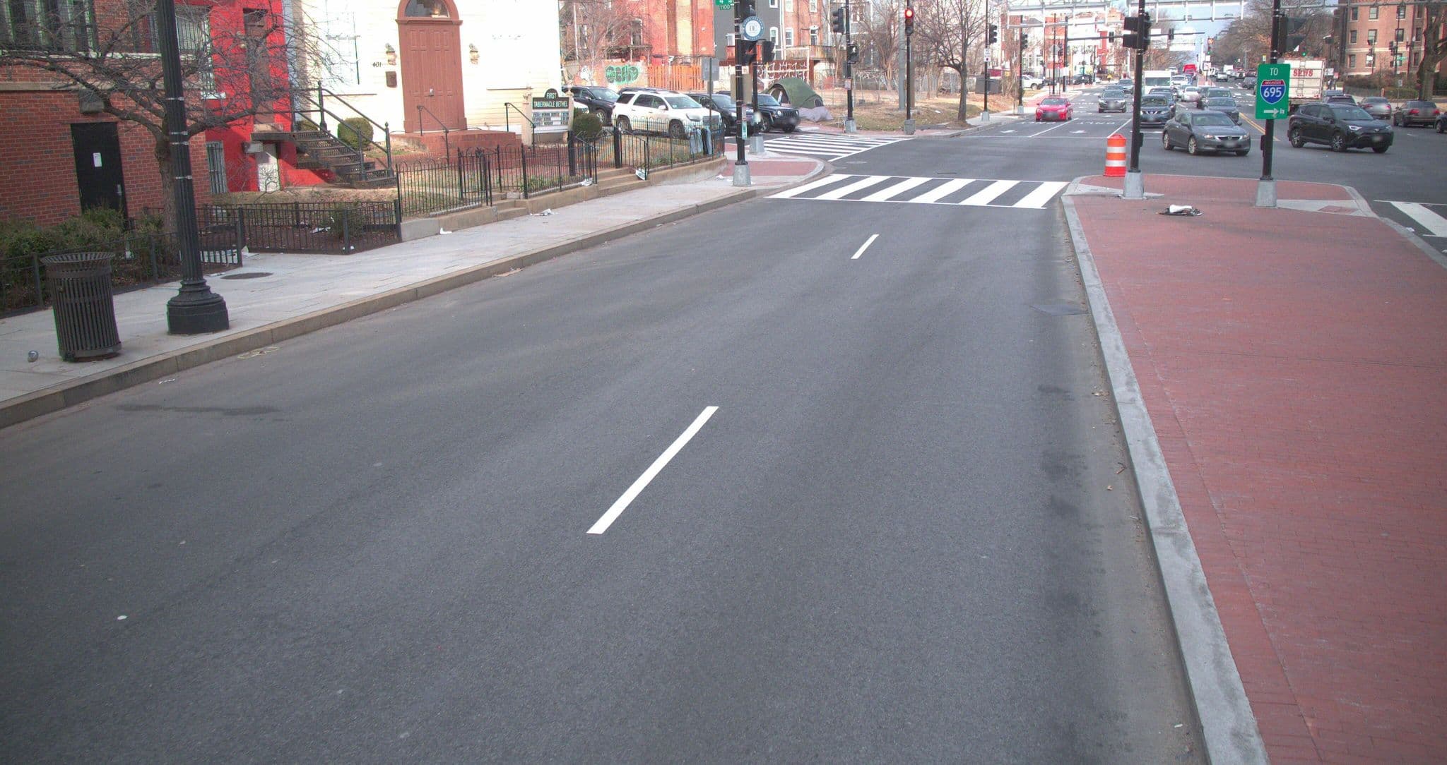 Street view near Gaylord Resort & Hotel, Mount Vernon Triangle — © dcpsi (CC BY-SA · Mapillary)