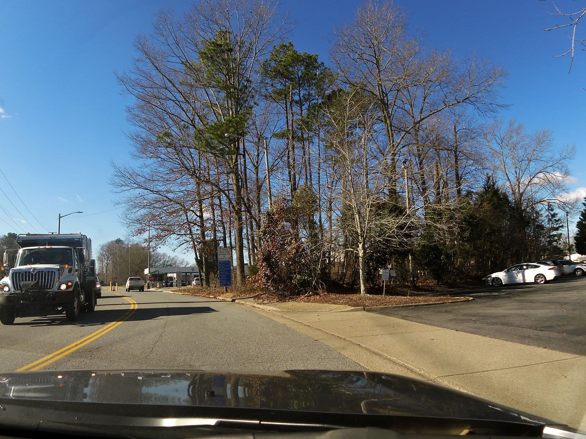 Street view near Microtel Inn & Suites, Poquoson — © allen (CC BY-SA · Mapillary)