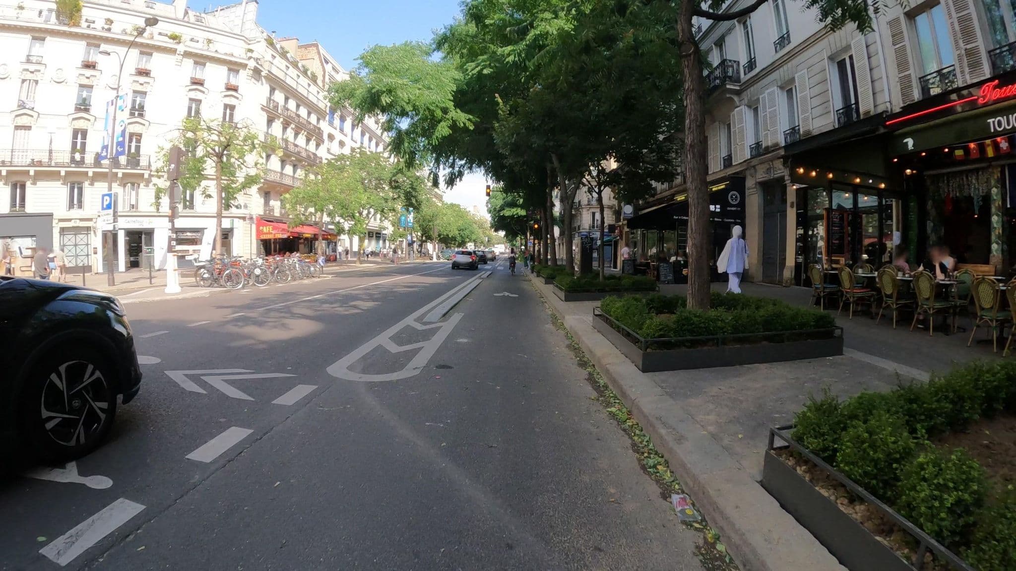 Street view near French rivoera, Folie Méricourt — © Nzau (CC BY-SA · Mapillary)