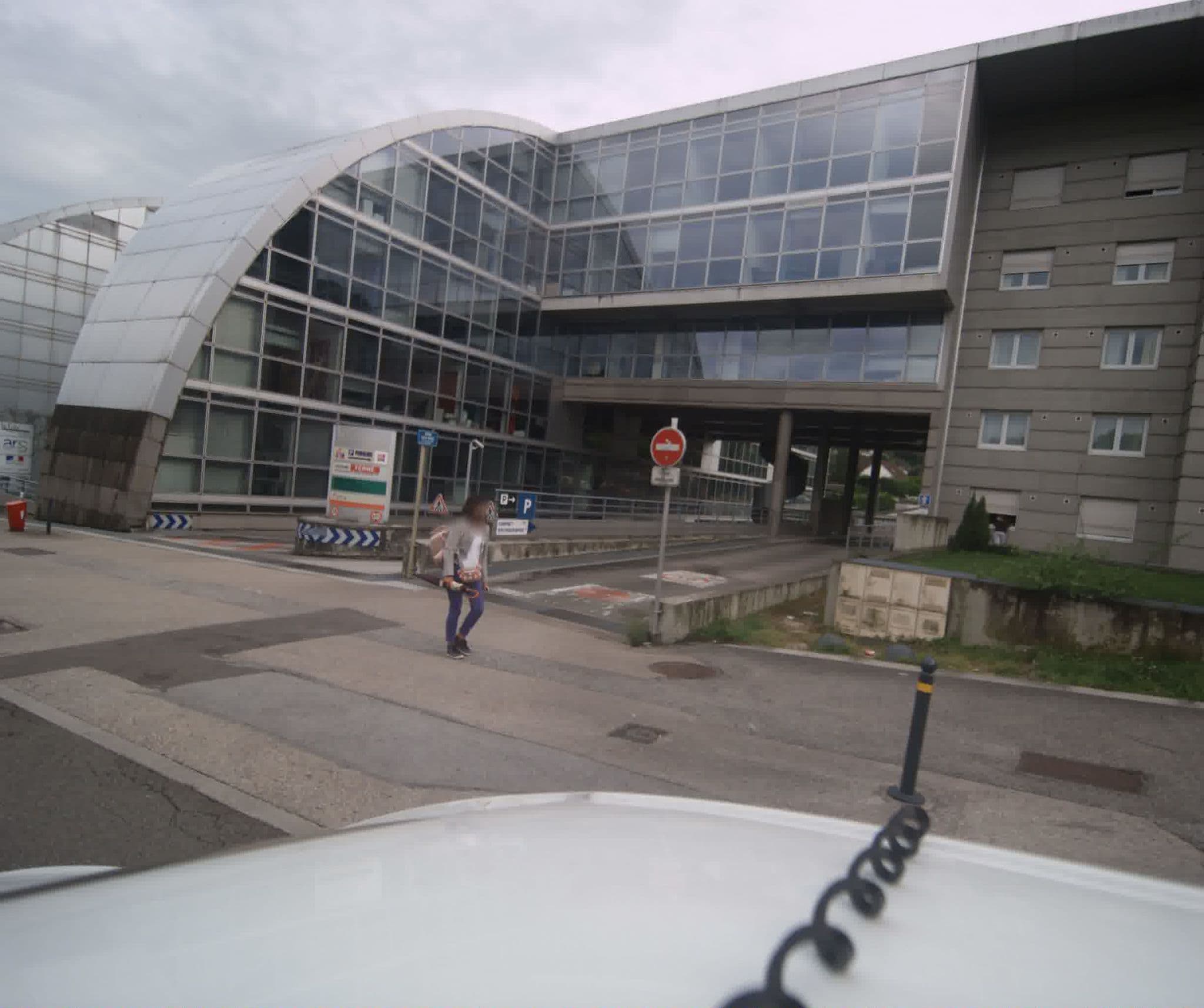 Street view near Zenidude Hôtel-Résidences, Besançon — © sogefi (CC BY-SA · Mapillary)