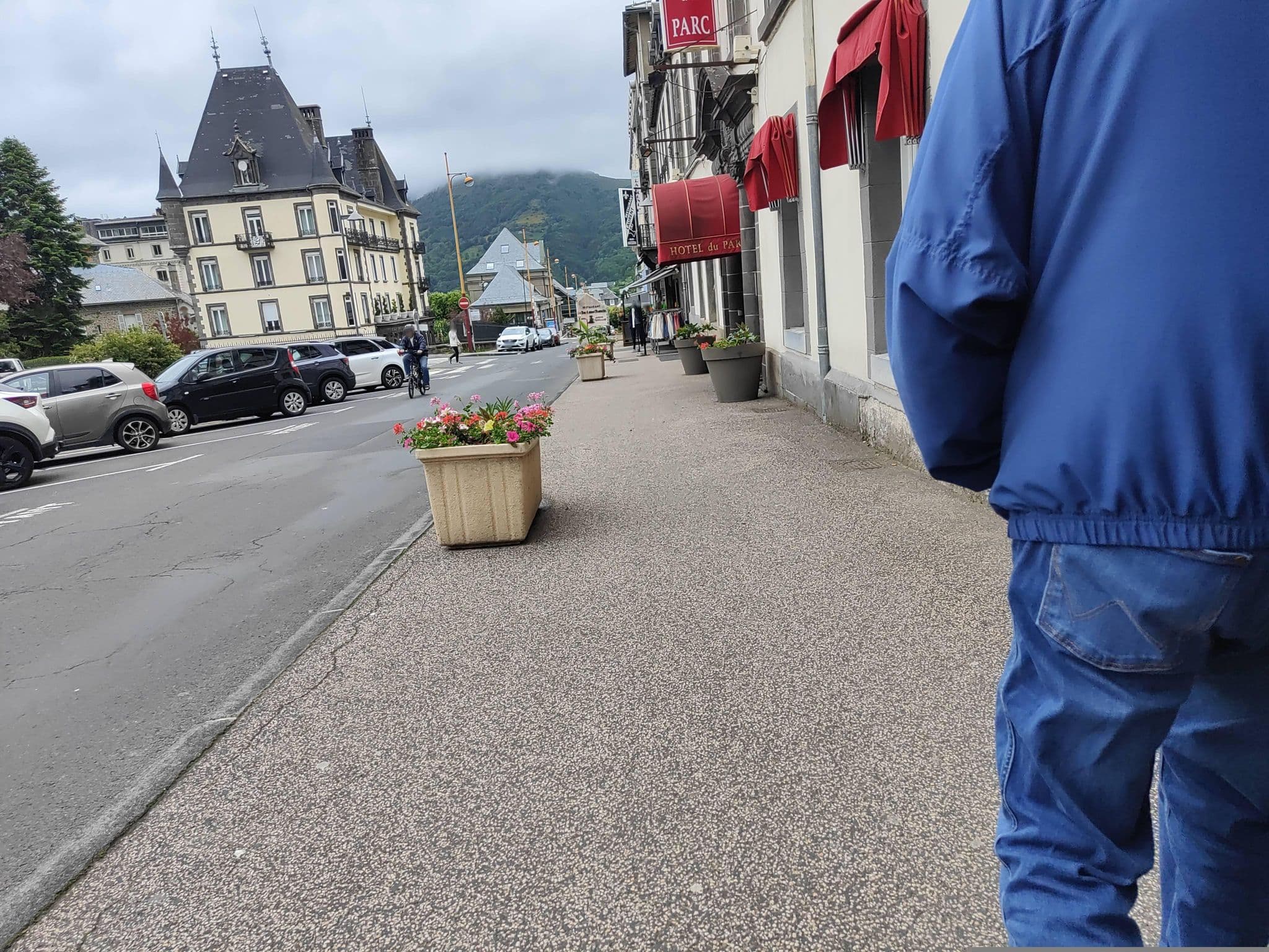 Street view near Hôtel Thermalia, Mont-Dore — © philou87 (CC BY-SA · Mapillary)