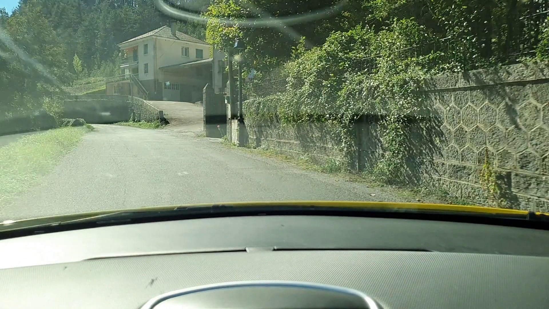 Street view near Gîte d'étape du Colombier, Avèze — © si3p0 (CC BY-SA · Mapillary)