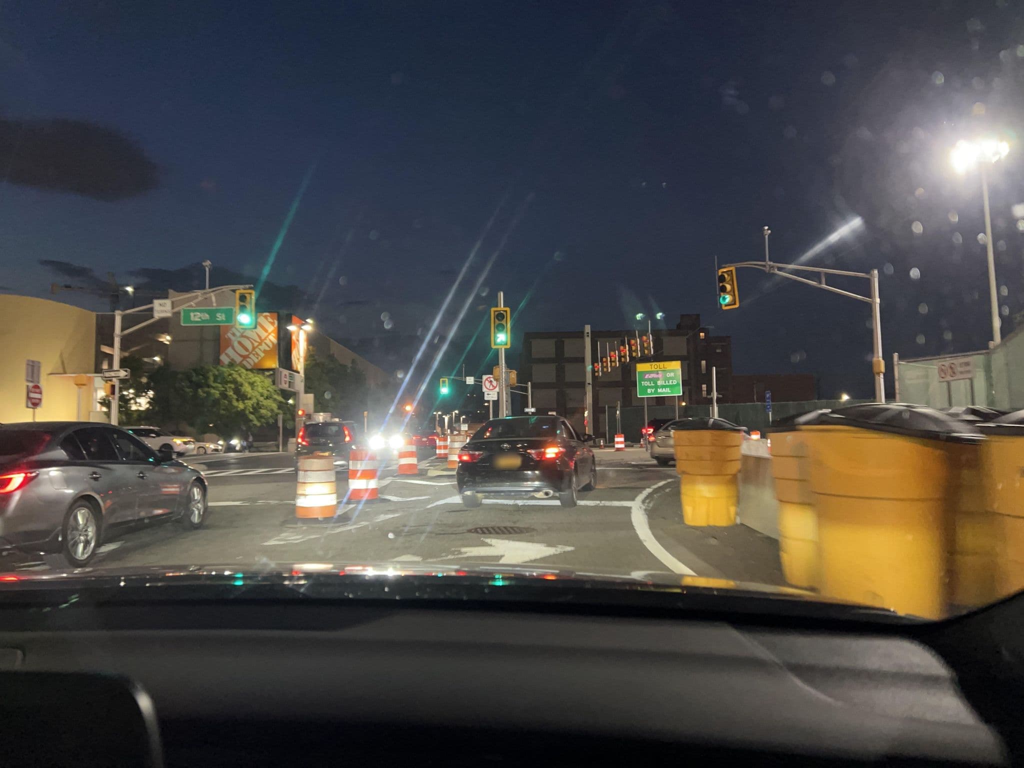 Street view near The Holland Hotel, Hoboken — © Satsuka_Osaka (CC BY-SA · Mapillary)