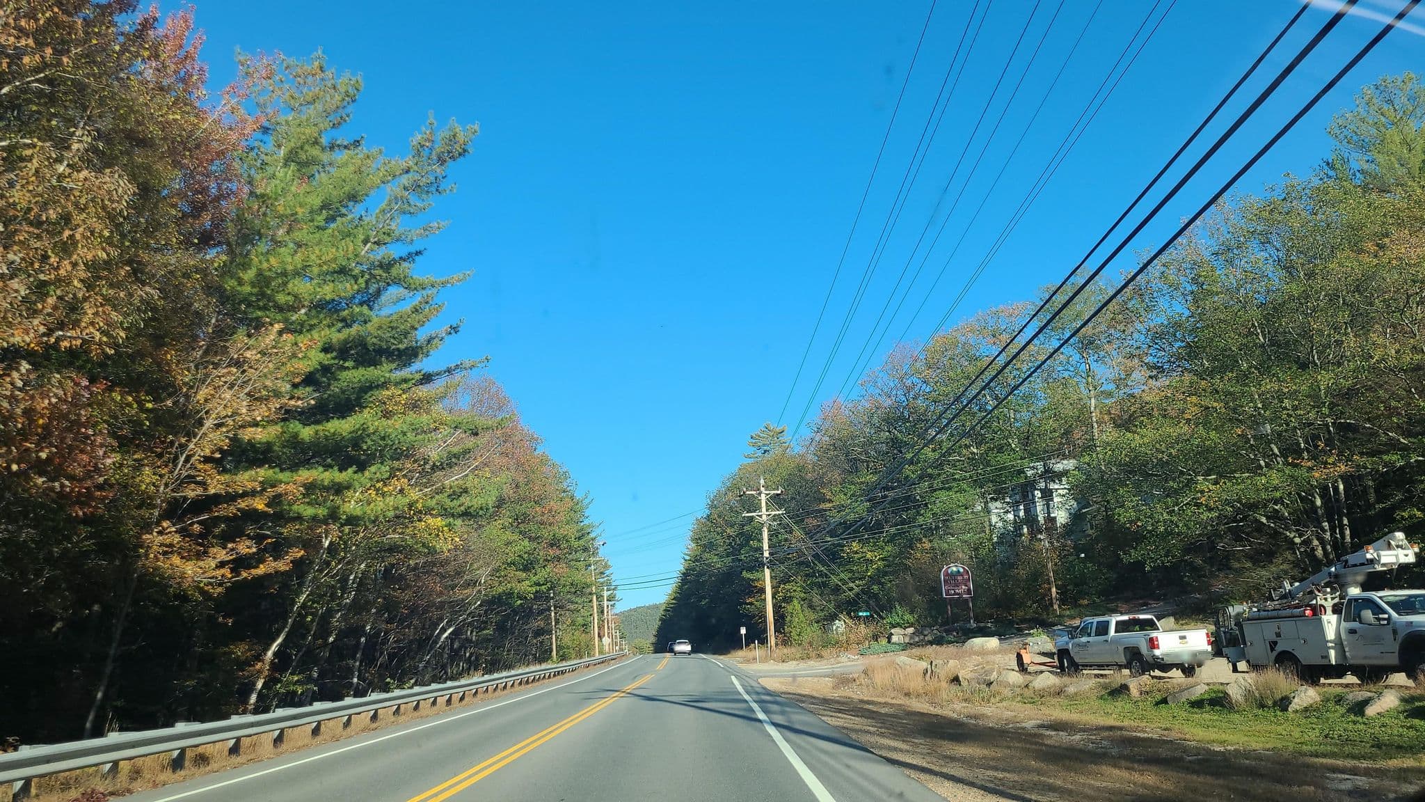 Street view near nestle nook, North Conway — © jacklehoullier (CC BY-SA · Mapillary)