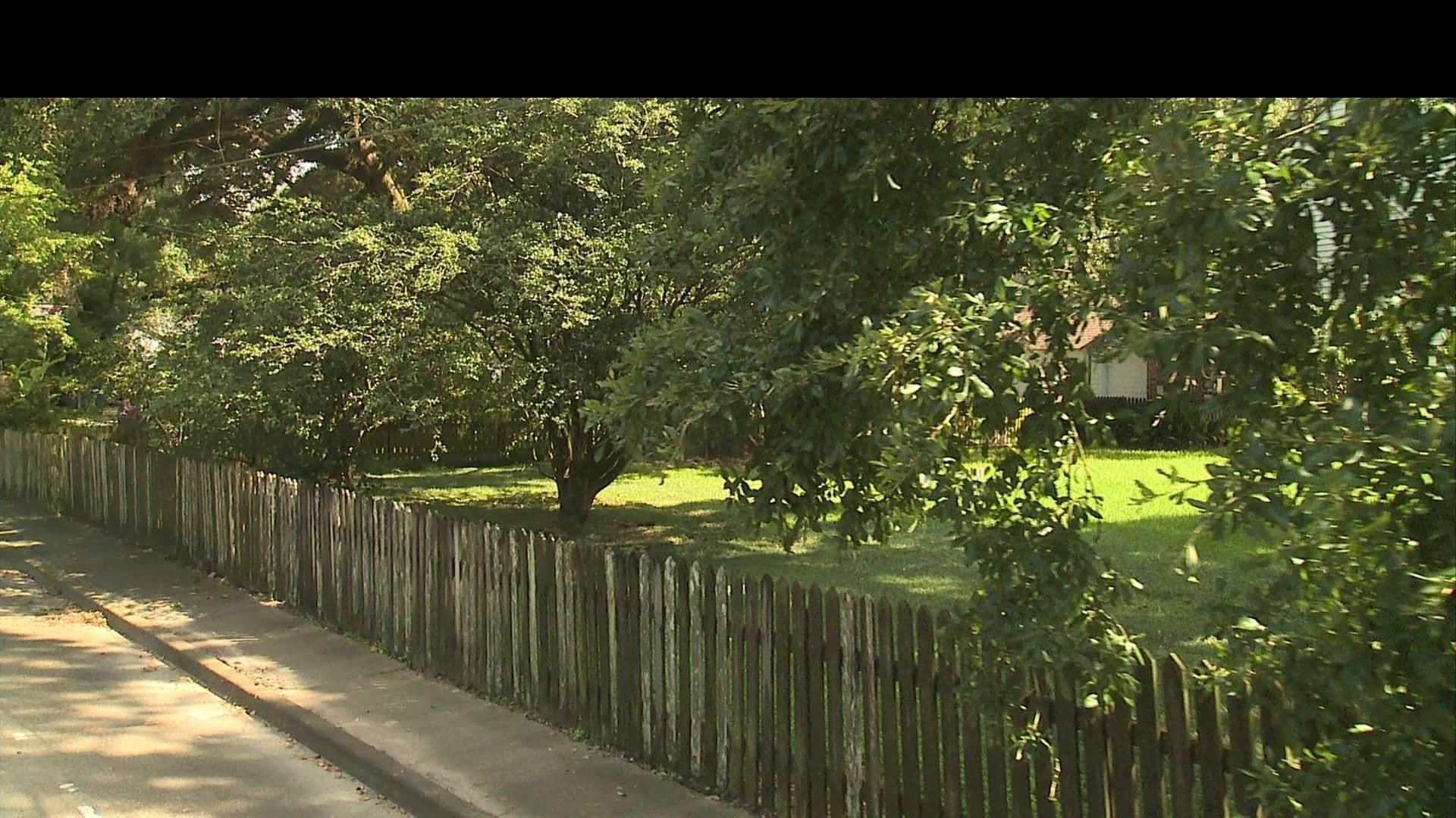 Street view near Bois des Chenes, Lafayette — © 2023WR (CC BY-SA · Mapillary)