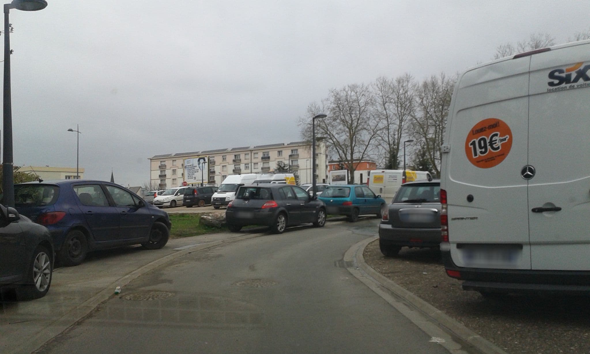 Street view near Aparthotel Adagio Access, Orléans — © df45 (CC BY-SA · Mapillary)