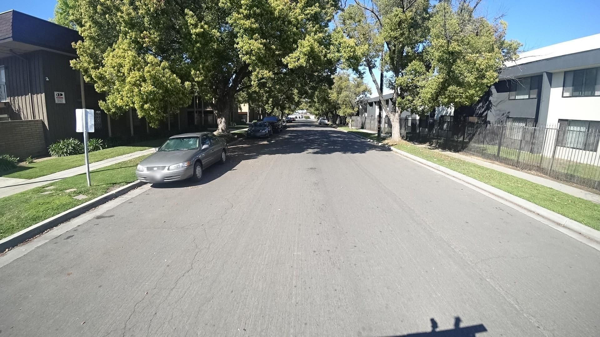 Street view near Red Roof Inn Fresno - Yosemite Gateway, Old Fig Garden — © marker_geo (CC BY-SA · Mapillary)