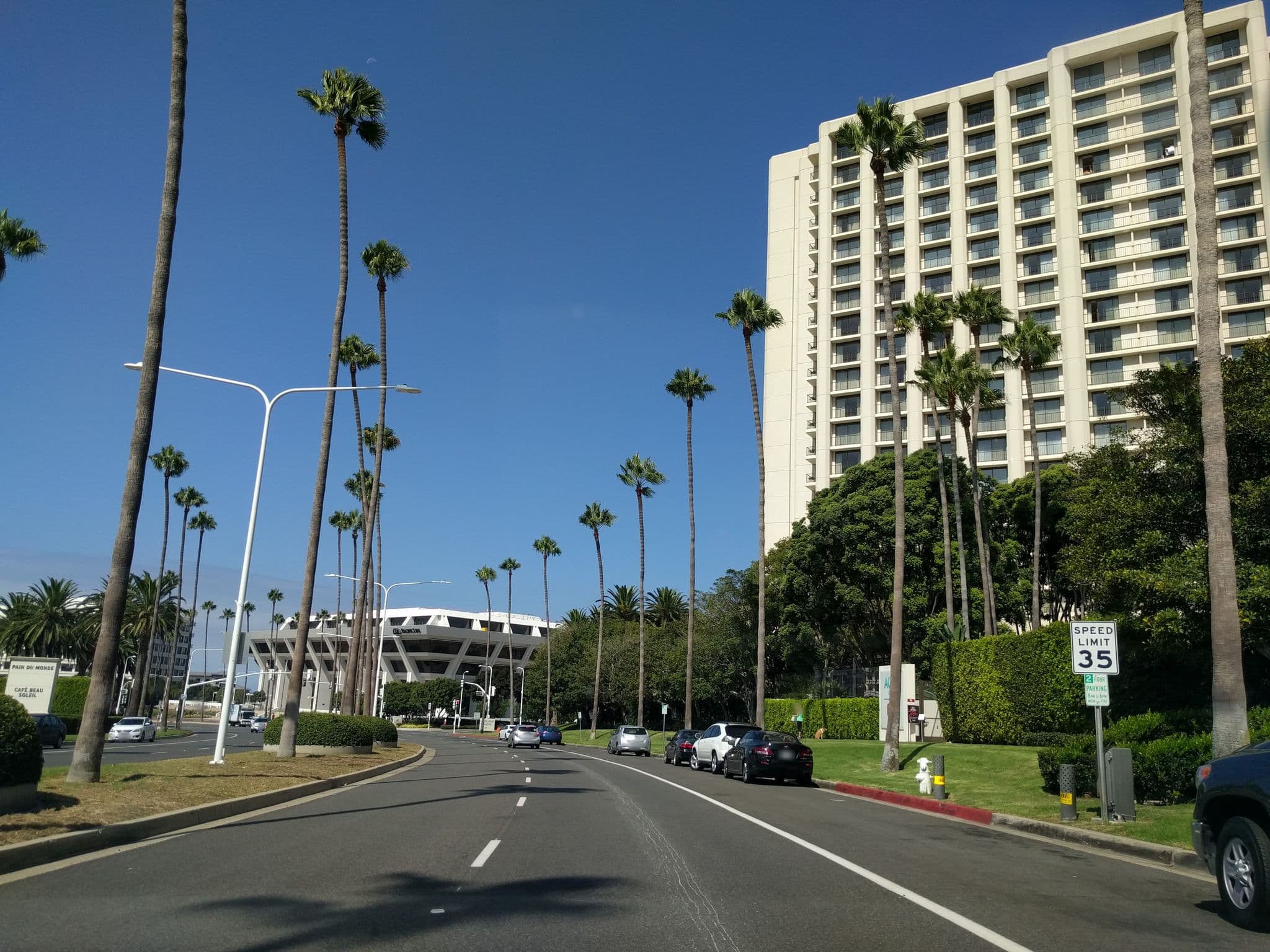 Street view near The Island Hotel Pool, San Joaquin Hills — © mly_lax03 (CC BY-SA · Mapillary)