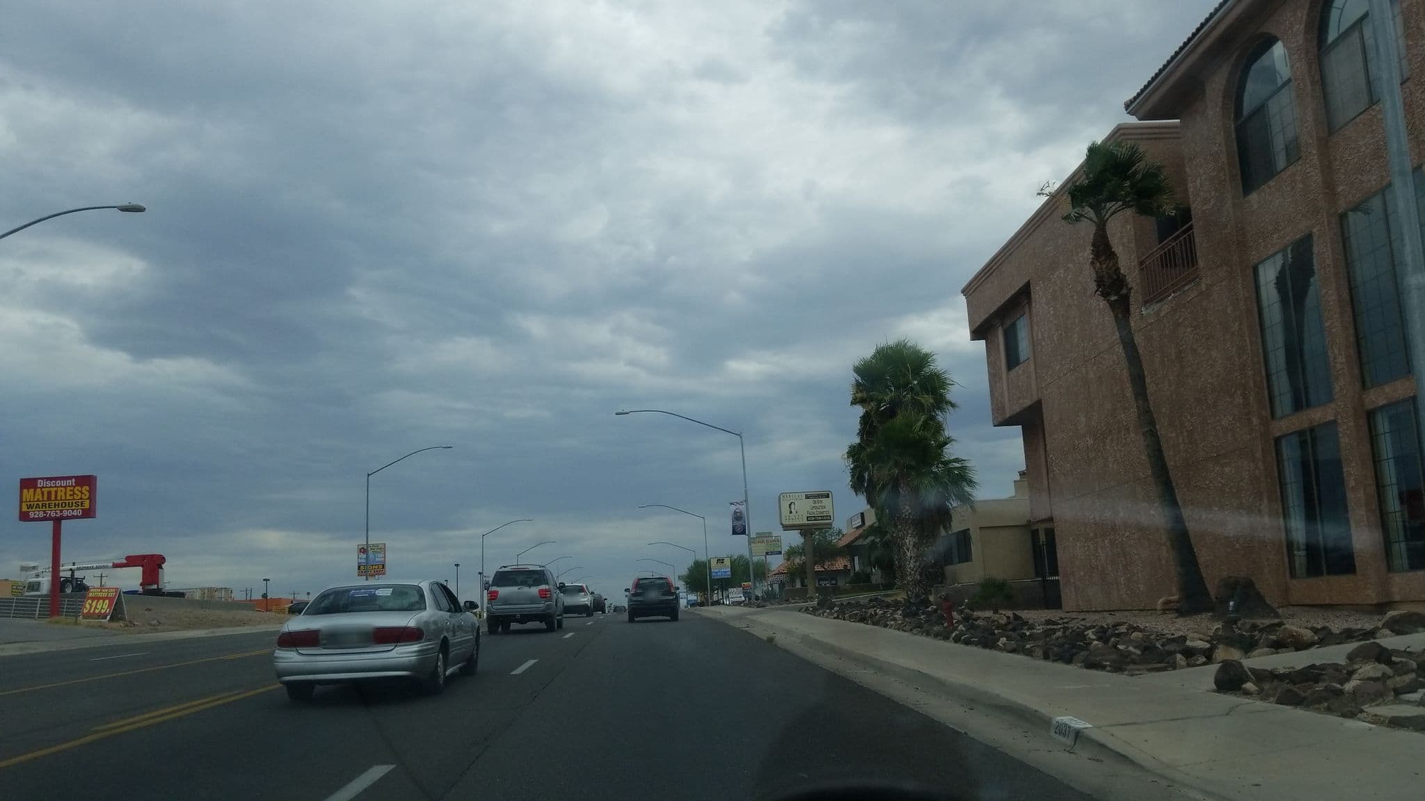 Street view near Hiltop Hotel Motel, Bullhead City — © jbthemilker (CC BY-SA · Mapillary)