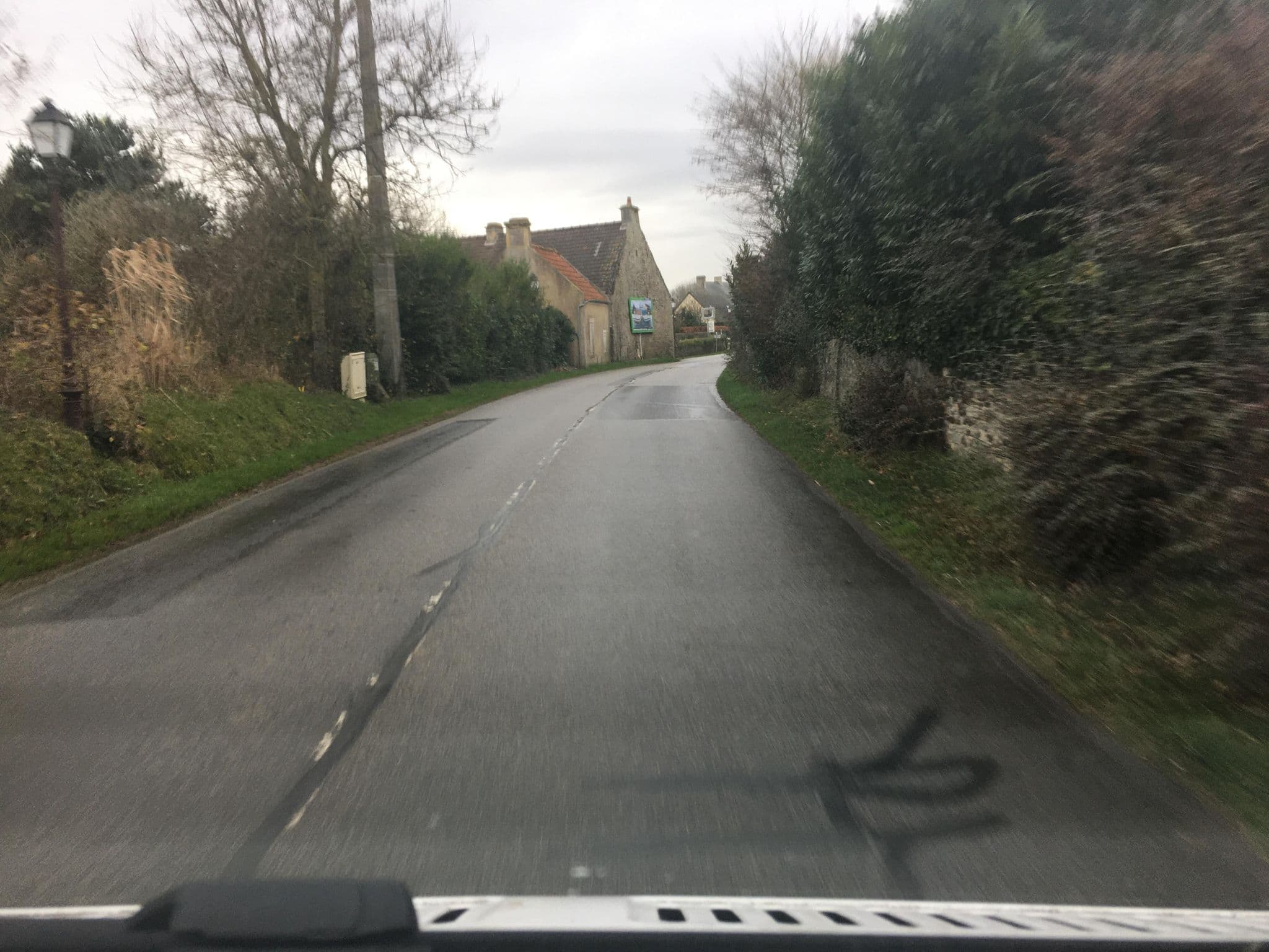 Street view near La Ferme du Clos Tassin, Port-en-Bessin-Huppain — © raymond (CC BY-SA · Mapillary)