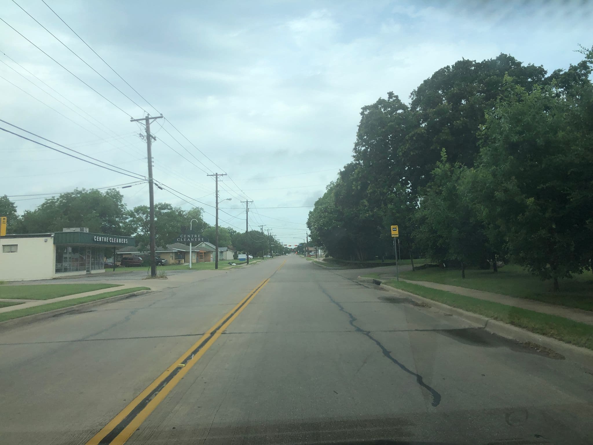 Street view near Jefferson Street Bed And Breakfast Inn, Irving — © msvirgo86 (CC BY-SA · Mapillary)