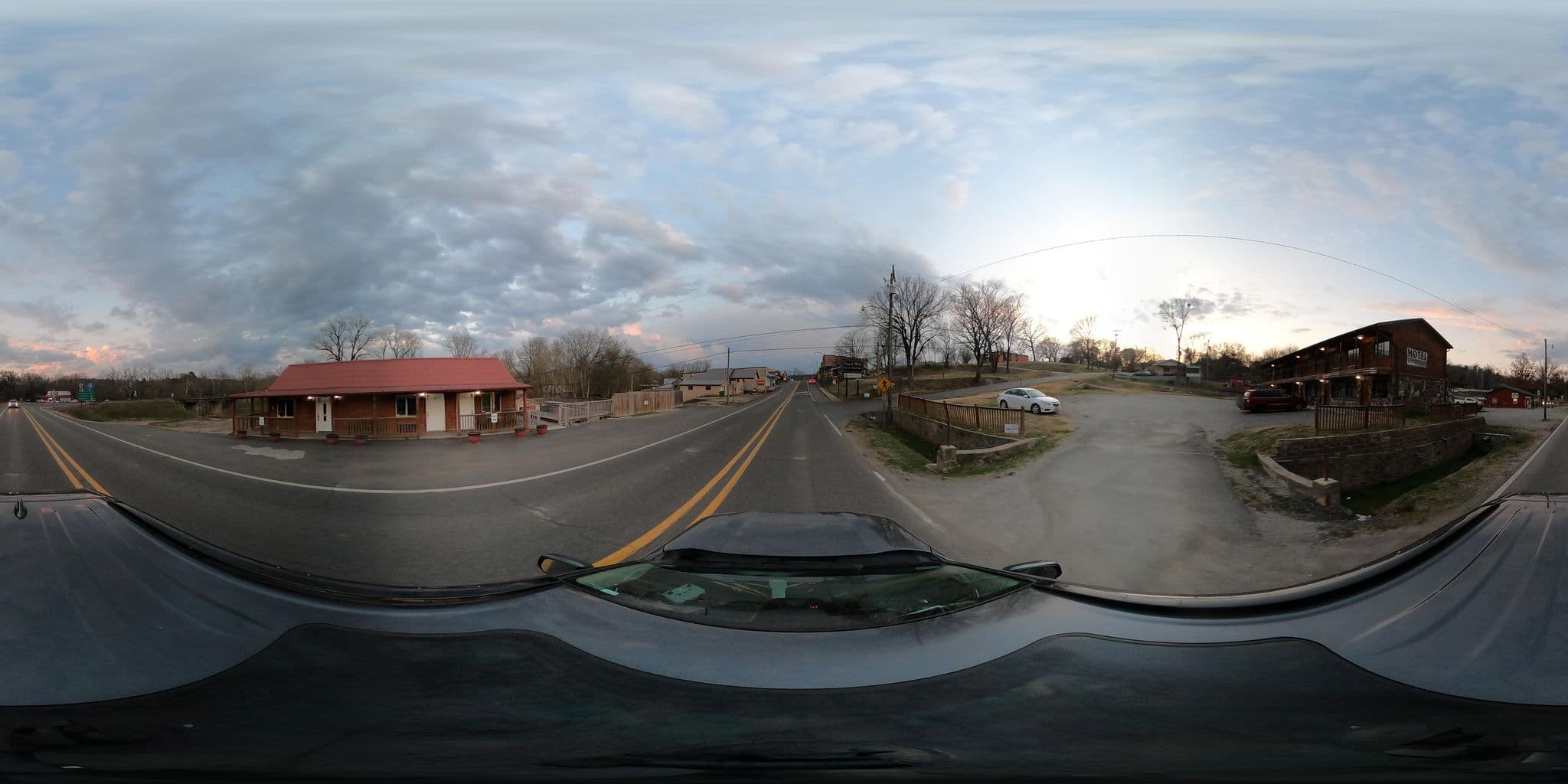 Street view near Cedar Rock Lodge, Calico Rock — © justinmeyers (CC BY-SA · Mapillary)