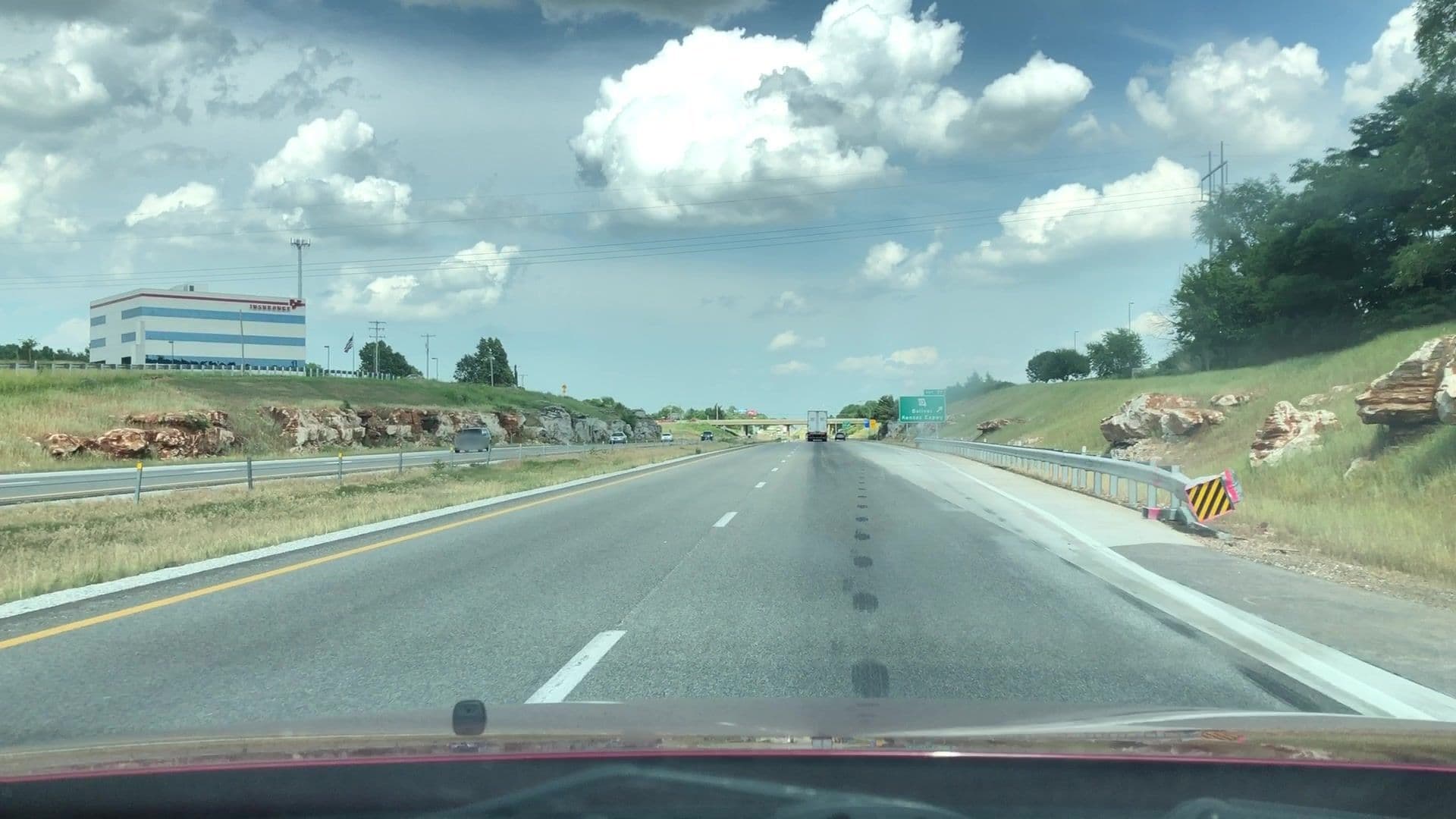 Street view near Obscure Songs On Obscure Rocks, Springfield — © lvl5 (CC BY-SA · Mapillary)