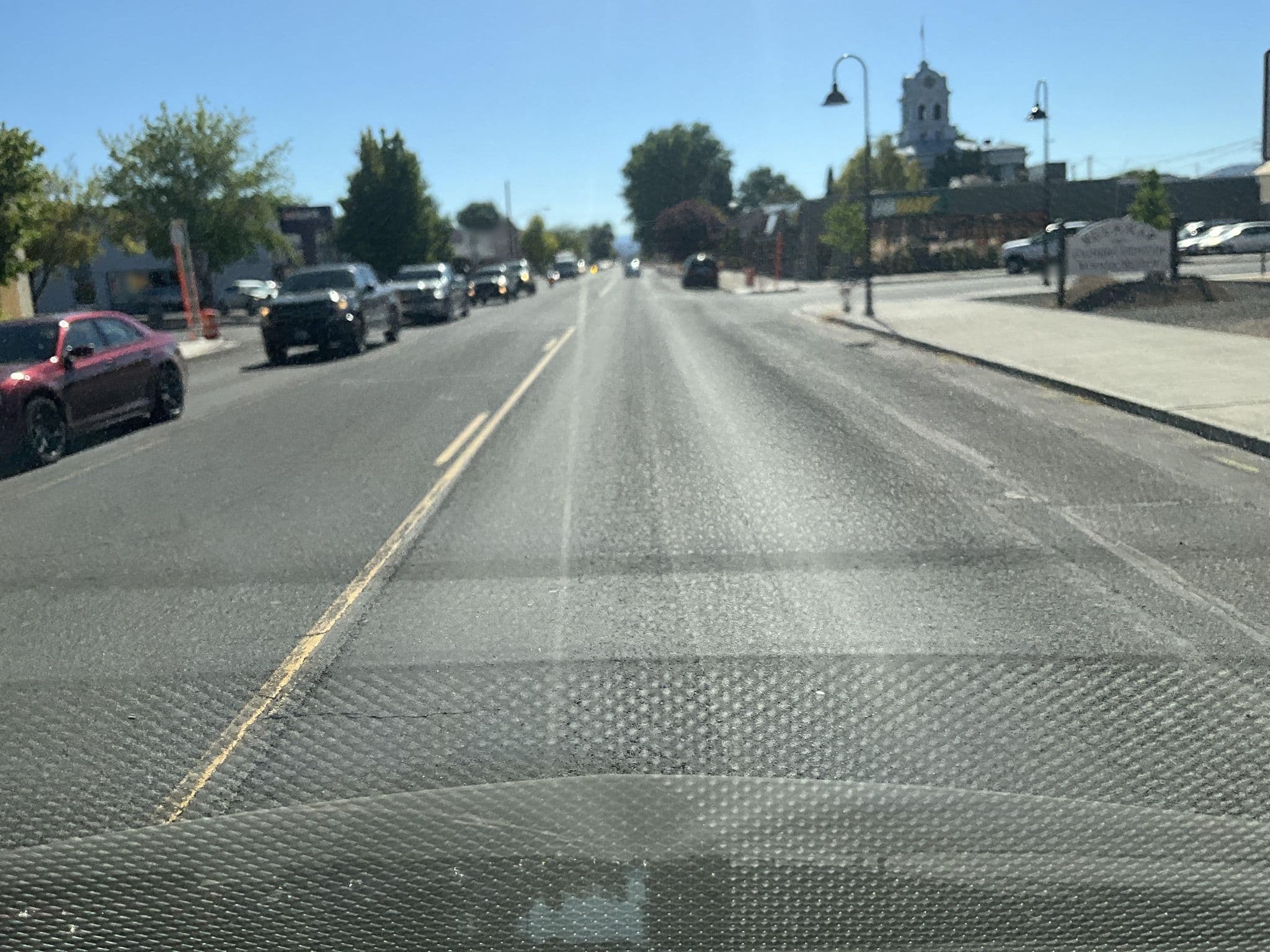 Street view near Econolodge, Prineville — © whitecotton (CC BY-SA · Mapillary)