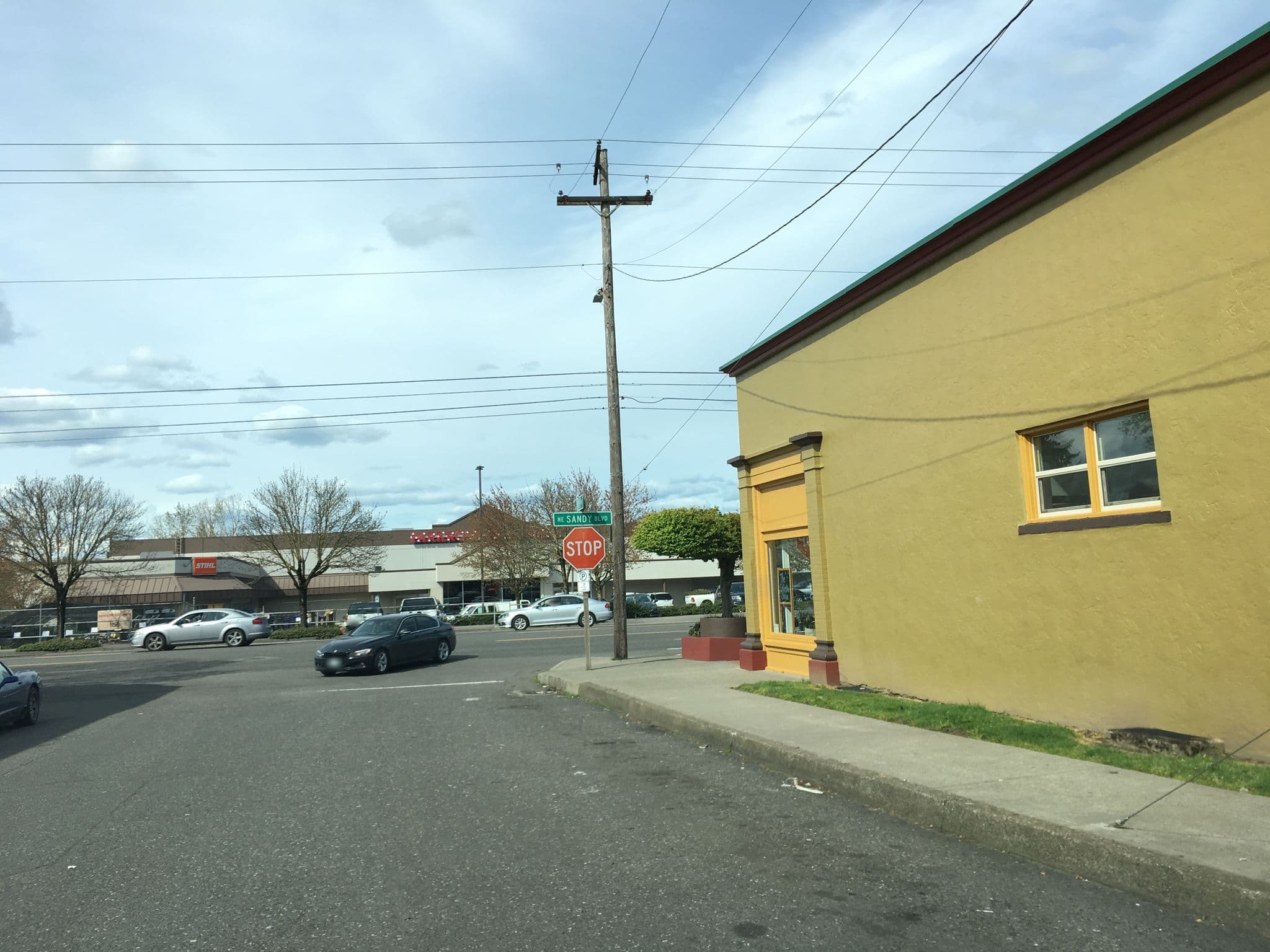 Street view near Willner's Motel, Lents — © mly_pdx01 (CC BY-SA · Mapillary)