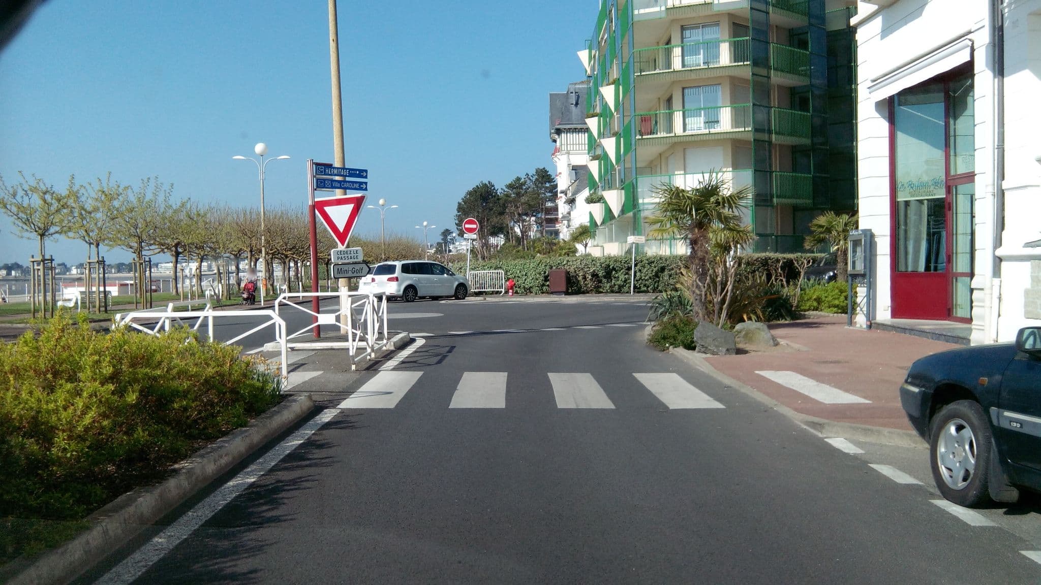Street view near Majestic, Le Pouliguen — © alainproviste (CC BY-SA · Mapillary)
