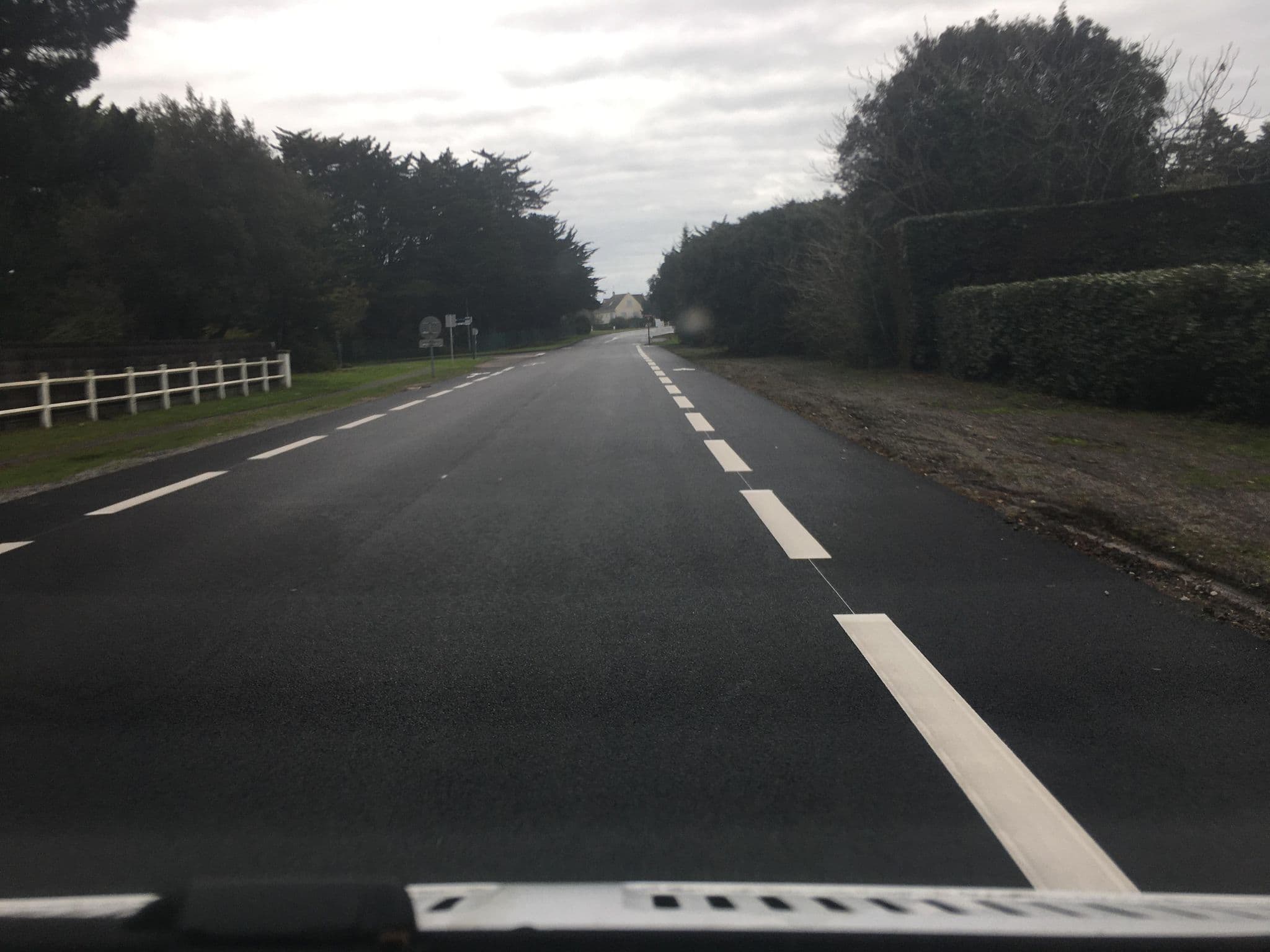 Street view near Les Korrigans, Le Pouliguen — © raymond (CC BY-SA · Mapillary)