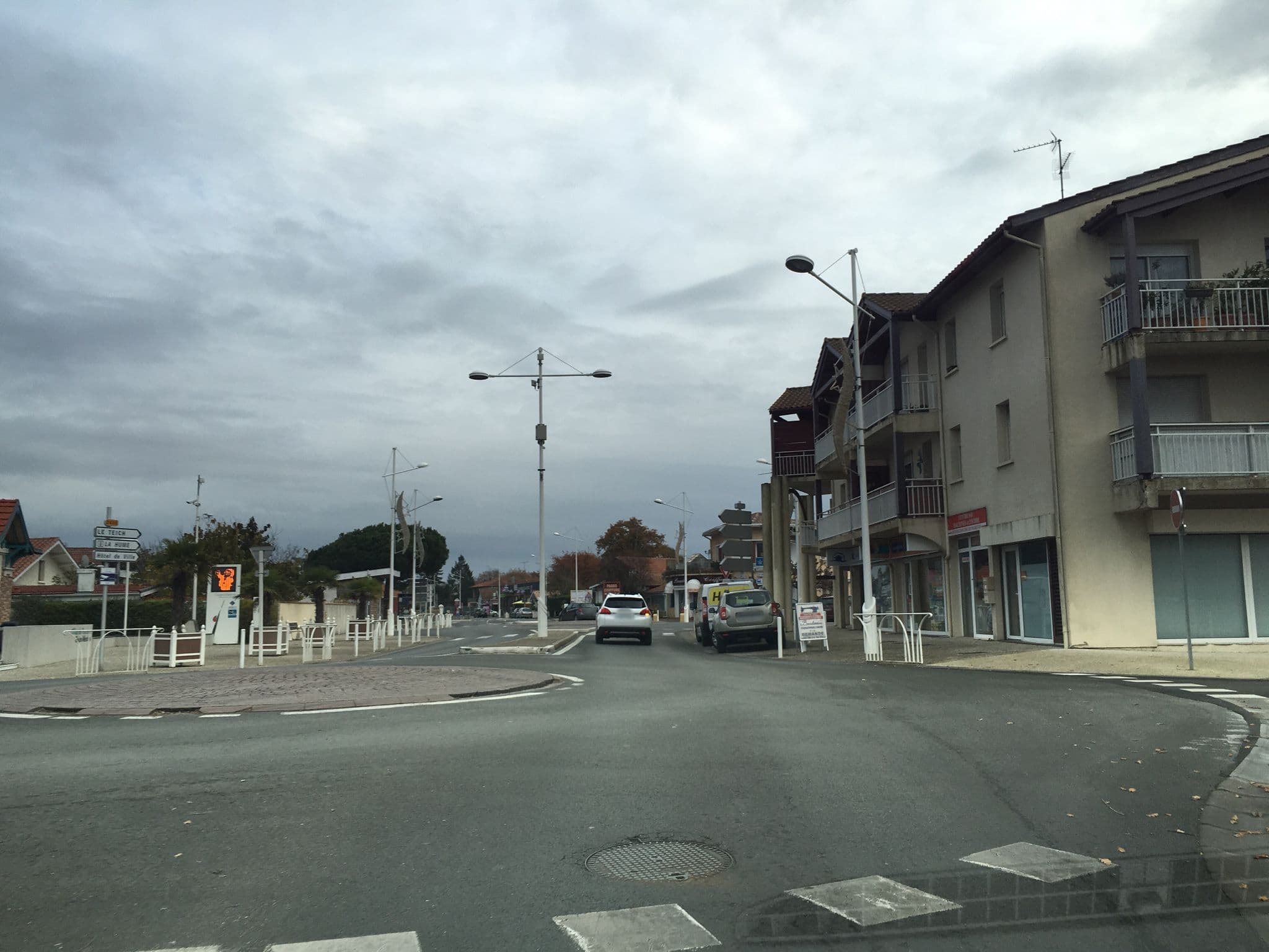 Street view near Selectour - Vidal voyages, La Teste-de-Buch — © cquest (CC BY-SA · Mapillary)