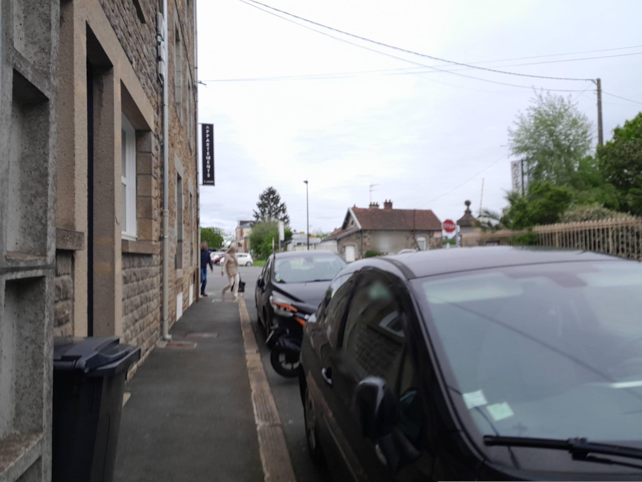 Street view near Hôtel Ariane Pontorson, Pontorson — © hautetension08 (CC BY-SA · Mapillary)