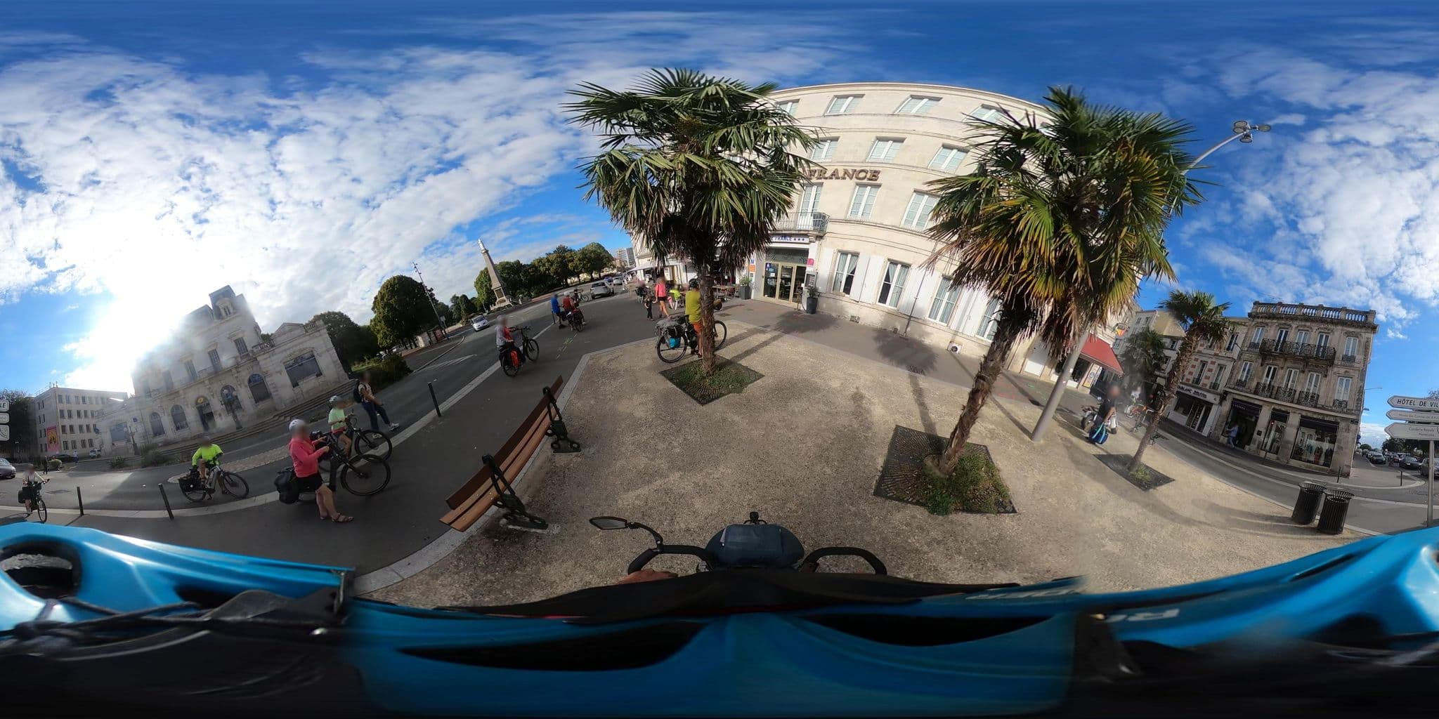 Street view near Hotel de France, Rochefort — © padididejurbise (CC BY-SA · Mapillary)