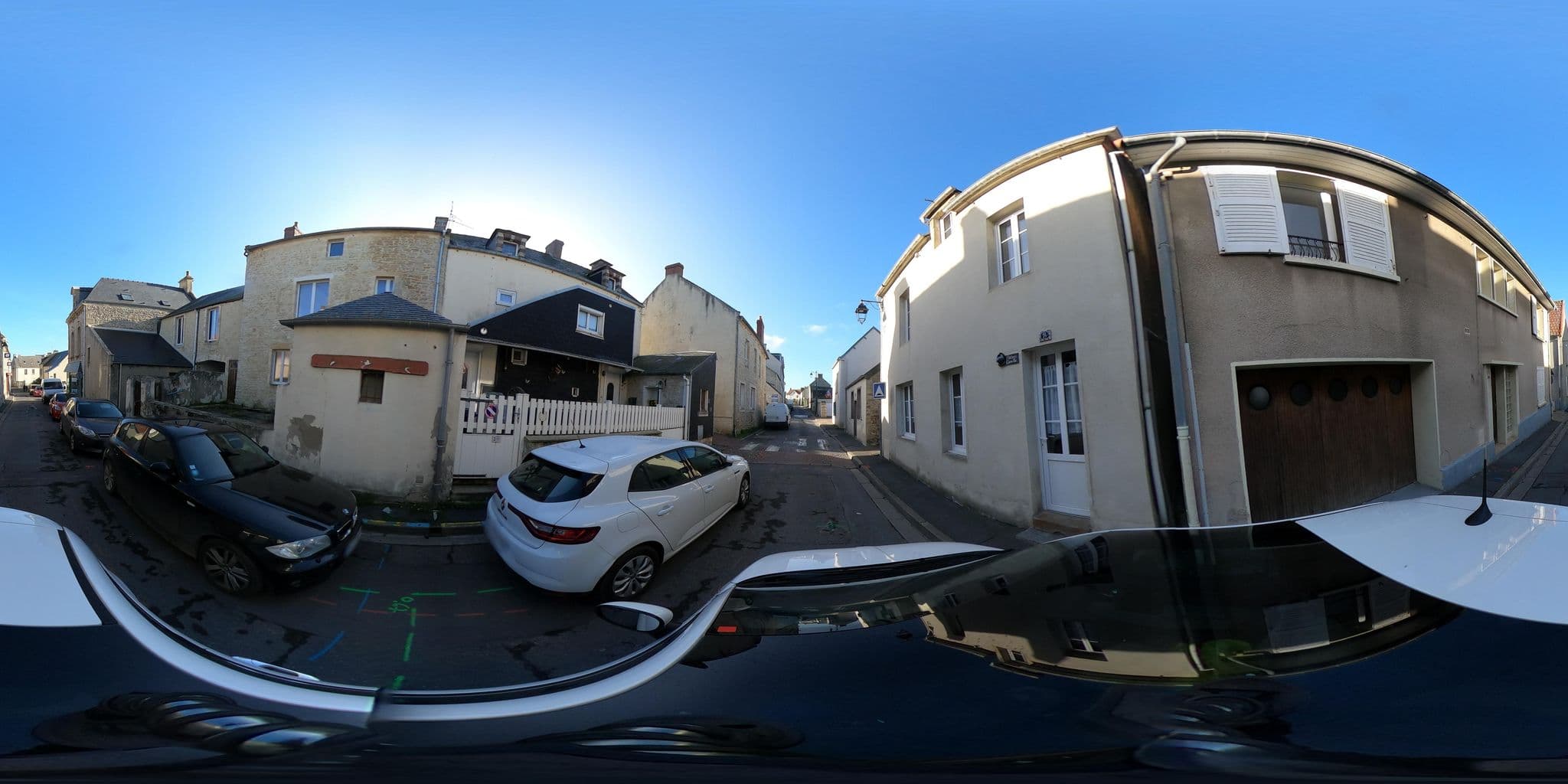 Street view near Gites de Mer, Port-en-Bessin-Huppain — © arteragence (CC BY-SA · Mapillary)