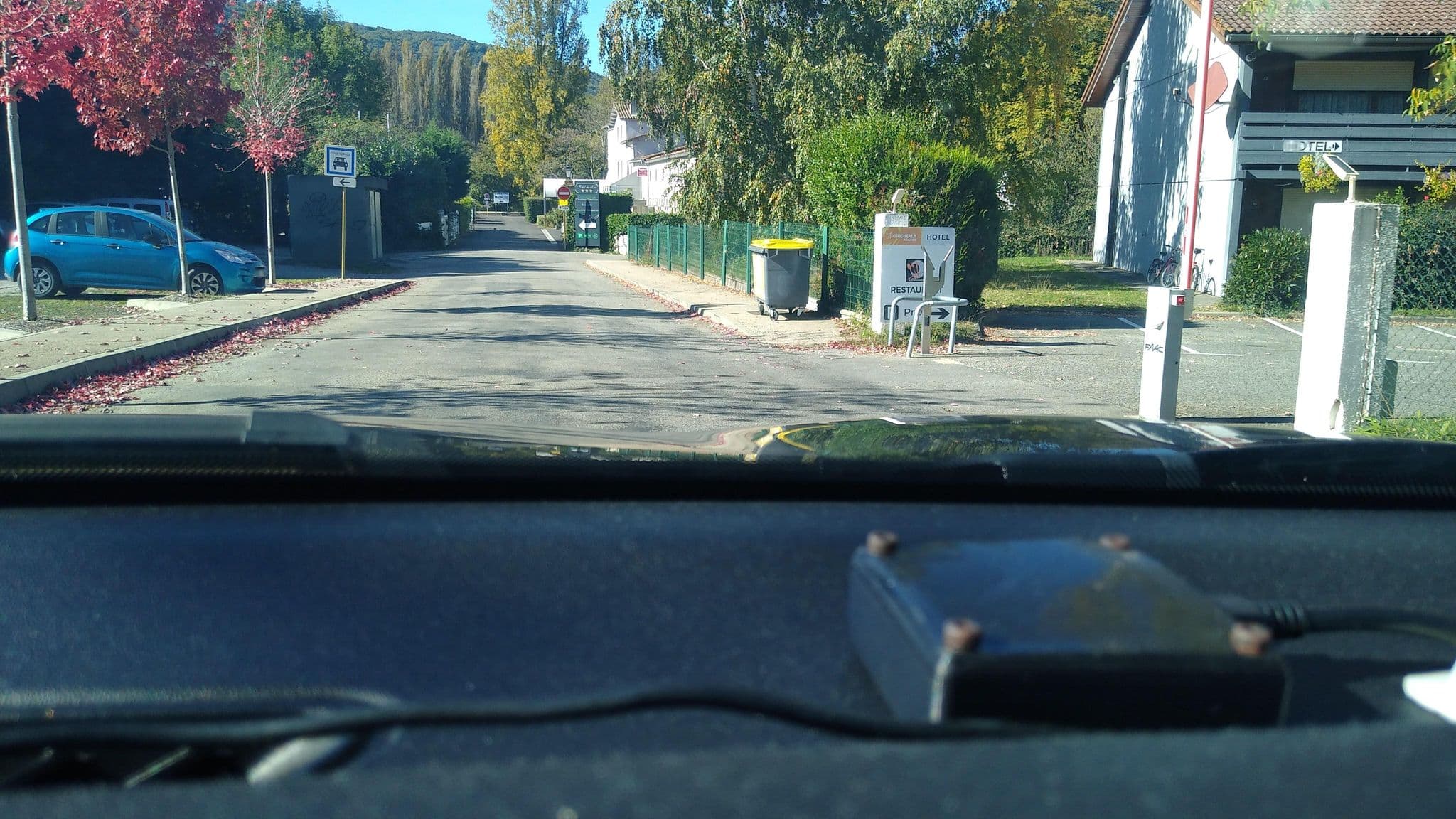 Street view near P'tit Dej Hotel, Foix — © rhum (CC BY-SA · Mapillary)