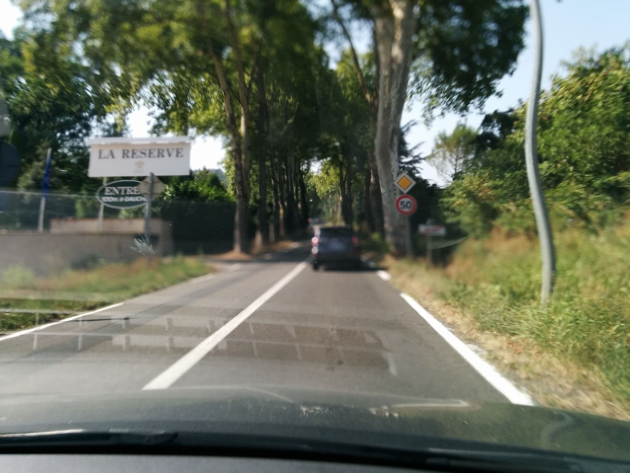 Street view near La Reserve Hotel Albi, Albi — © moktarama (CC BY-SA · Mapillary)