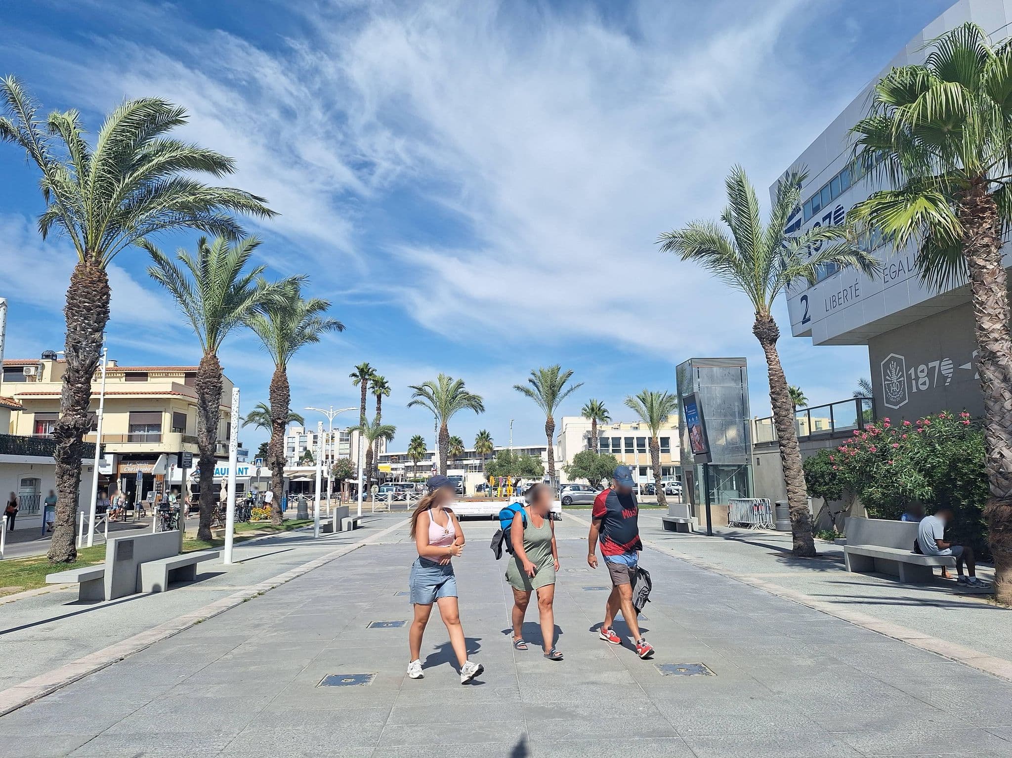 Street view near Pierre et Vacances Maeva Tourisme, Le Grau-du-Roi — © OnuMa (CC BY-SA · Mapillary)