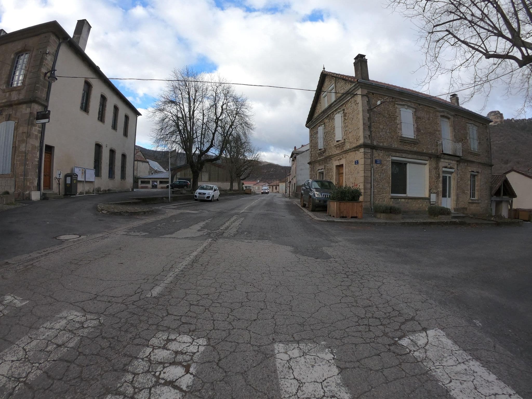 Street view near Relais Soleil, La Cavalerie — © joostjakob (CC BY-SA · Mapillary)