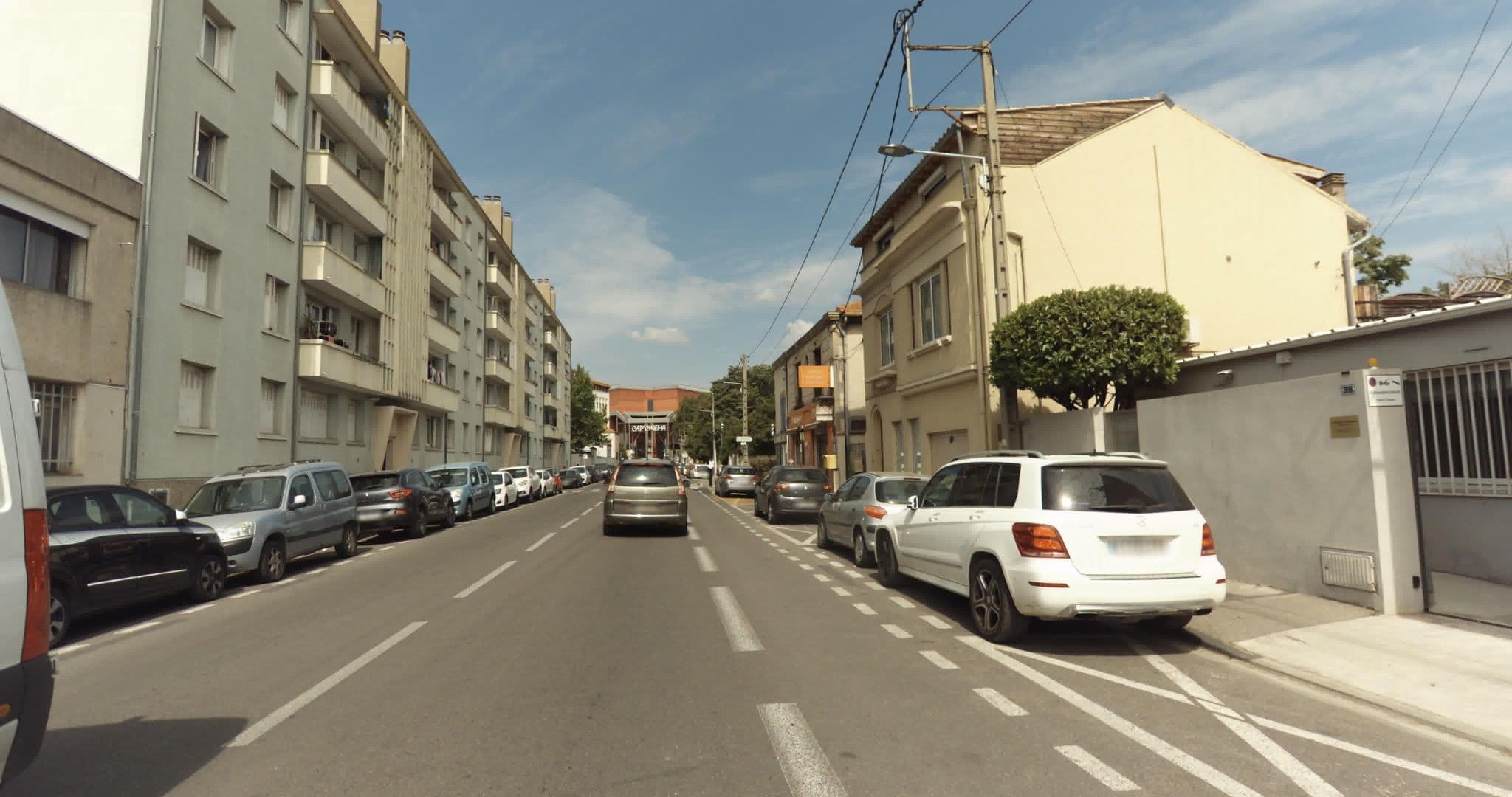 Street view near Le Patio, Nîmes — © sogefi (CC BY-SA · Mapillary)