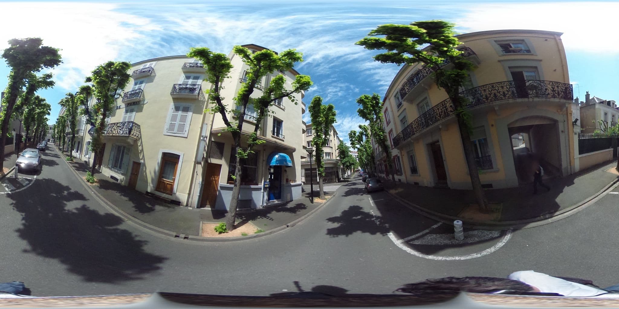 Street view near Trianon, Vichy — © zimmy (CC BY-SA · Mapillary)