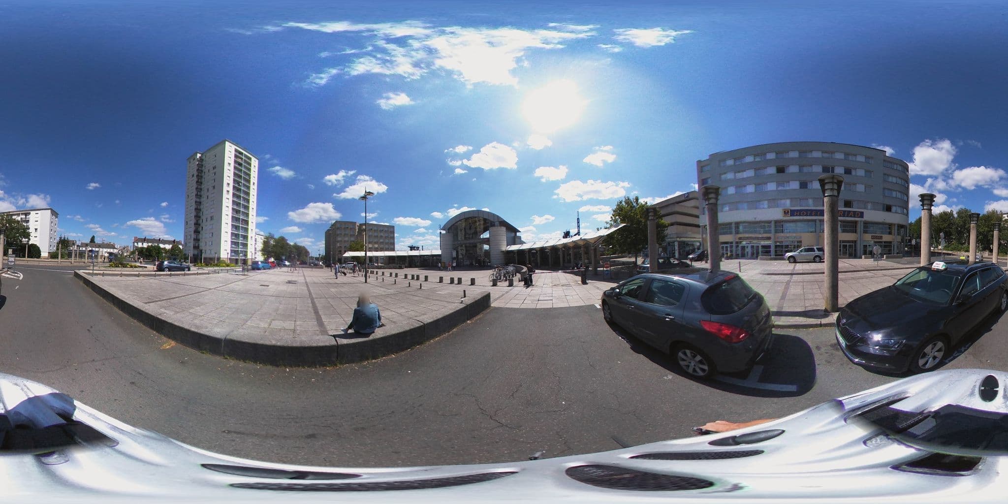Street view near Kyriad Tours, Tours — © dadavidov_fr (CC BY-SA · Mapillary)
