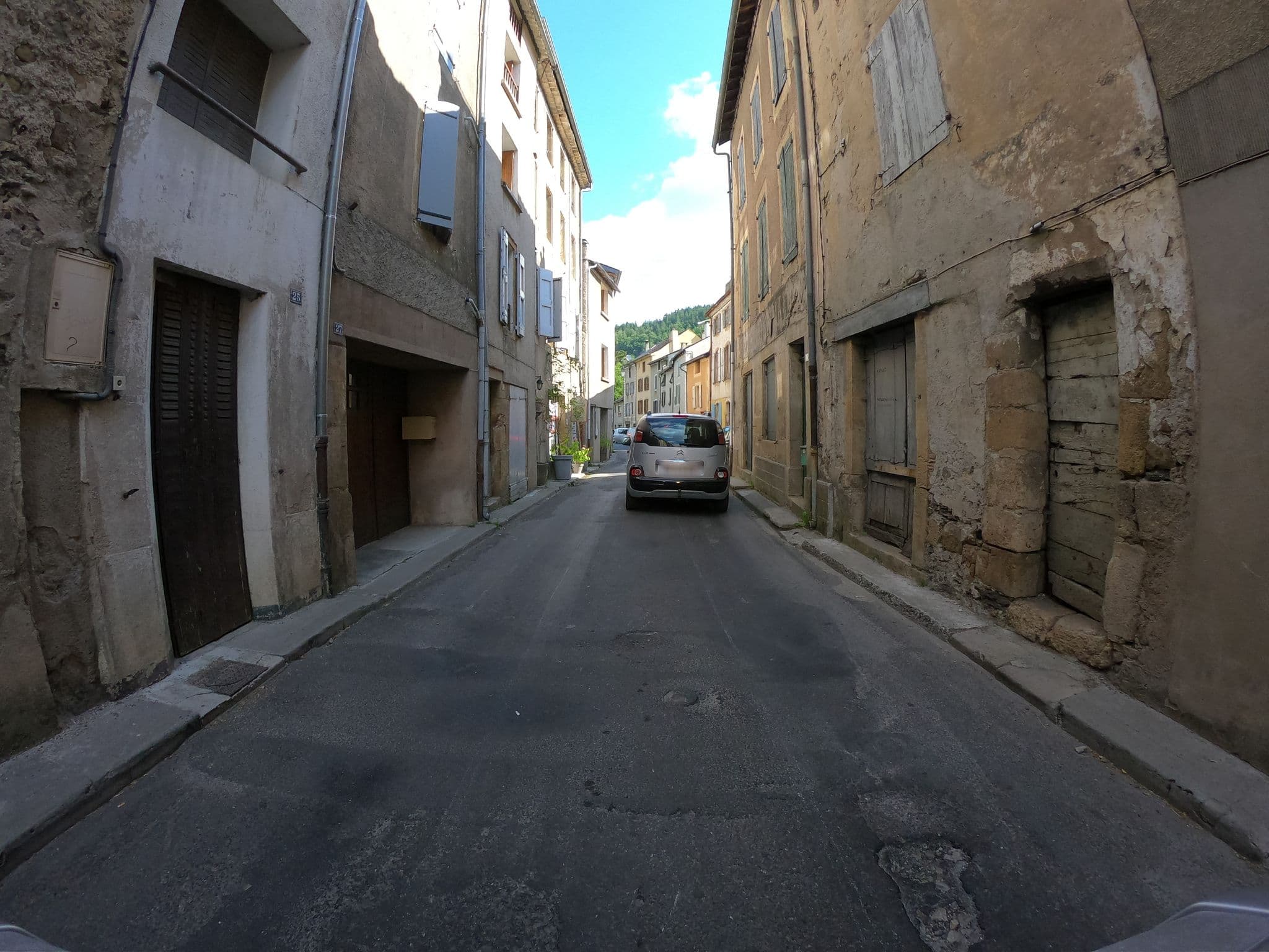 Street view near Les Tables de La Fontaine, Florac — © joostjakob (CC BY-SA · Mapillary)