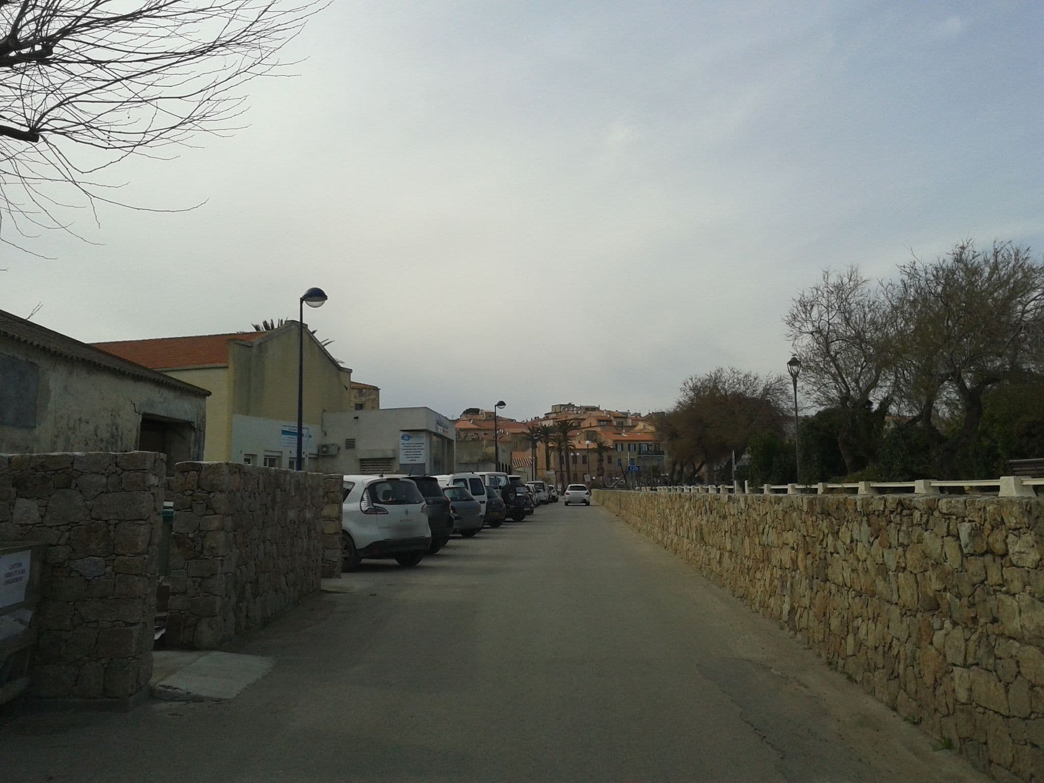 Street view near Isla Marina, L'Île-Rousse — © momix (CC BY-SA · Mapillary)