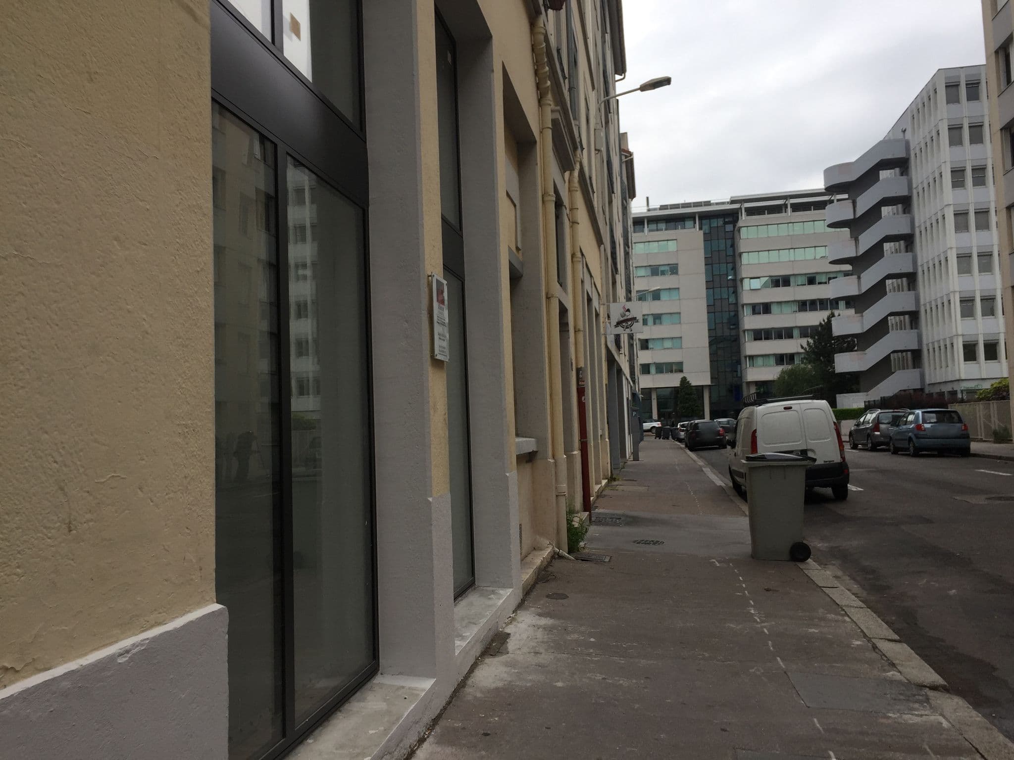 Street view near AppartHotel, Lyon 03 — © thepriben (CC BY-SA · Mapillary)