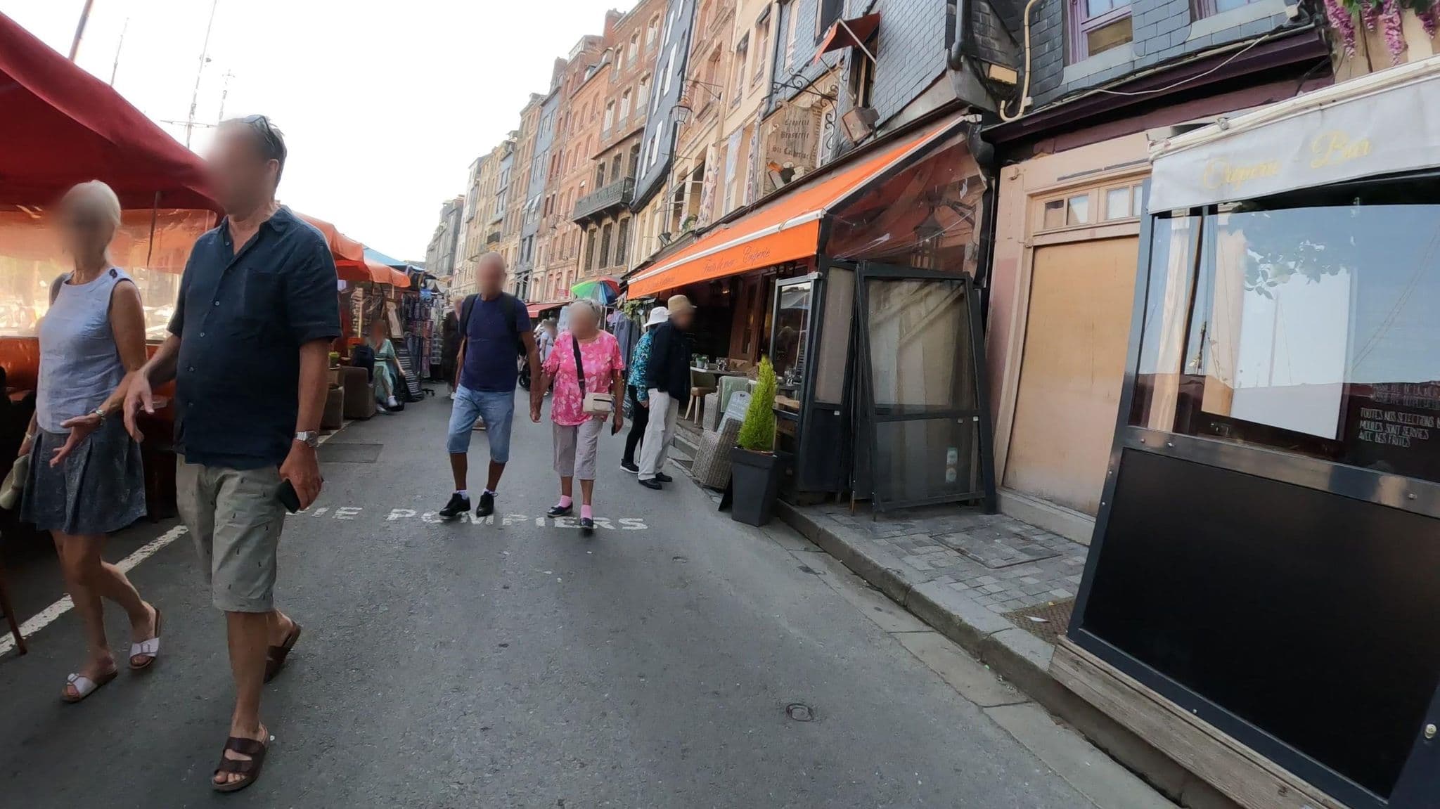 Street view near La Chambre du Marin, Honfleur — © Nzau (CC BY-SA · Mapillary)