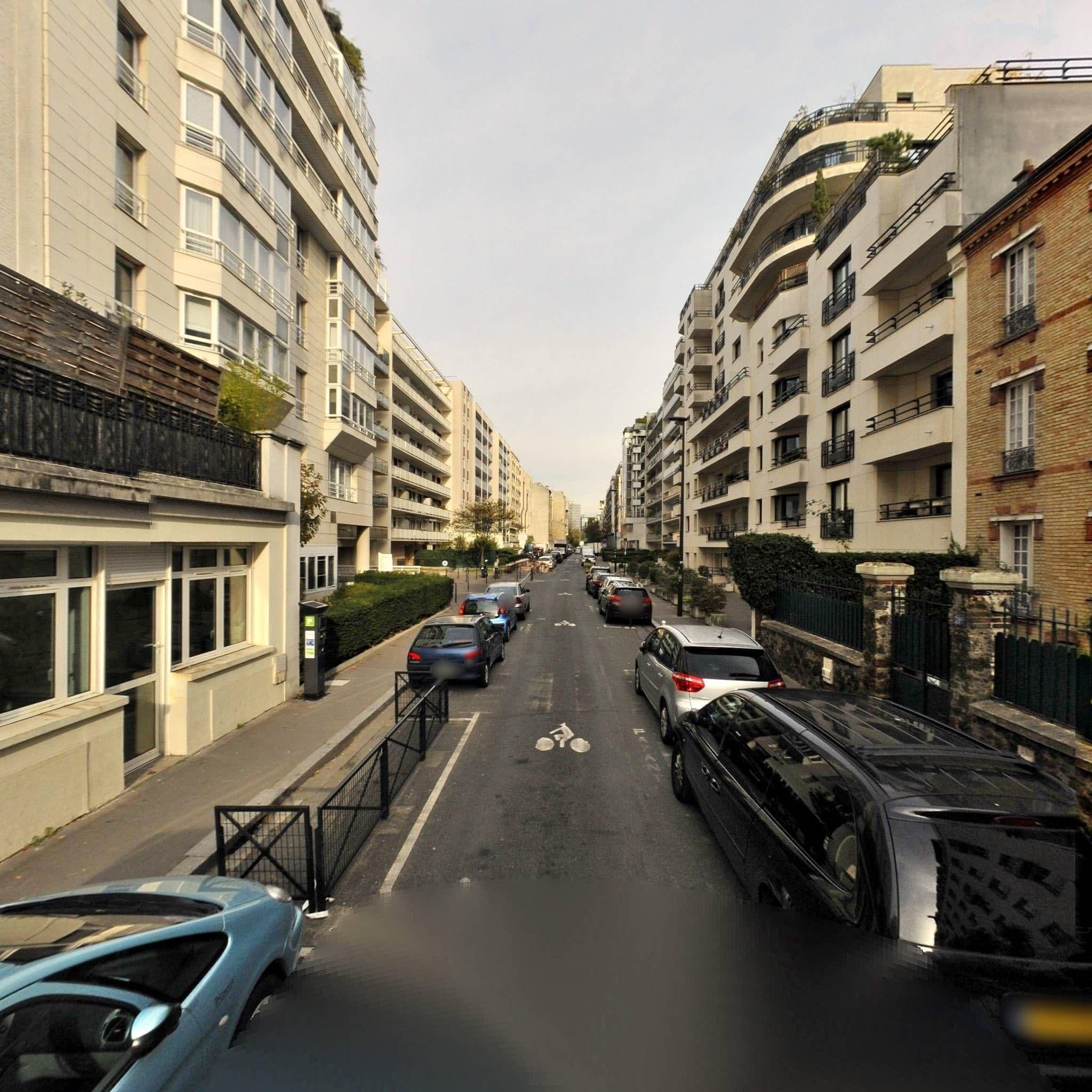 Street view near Monna Lisa Hotel, Boulogne-Billancourt — © mappy_sa (CC BY-SA · Mapillary)