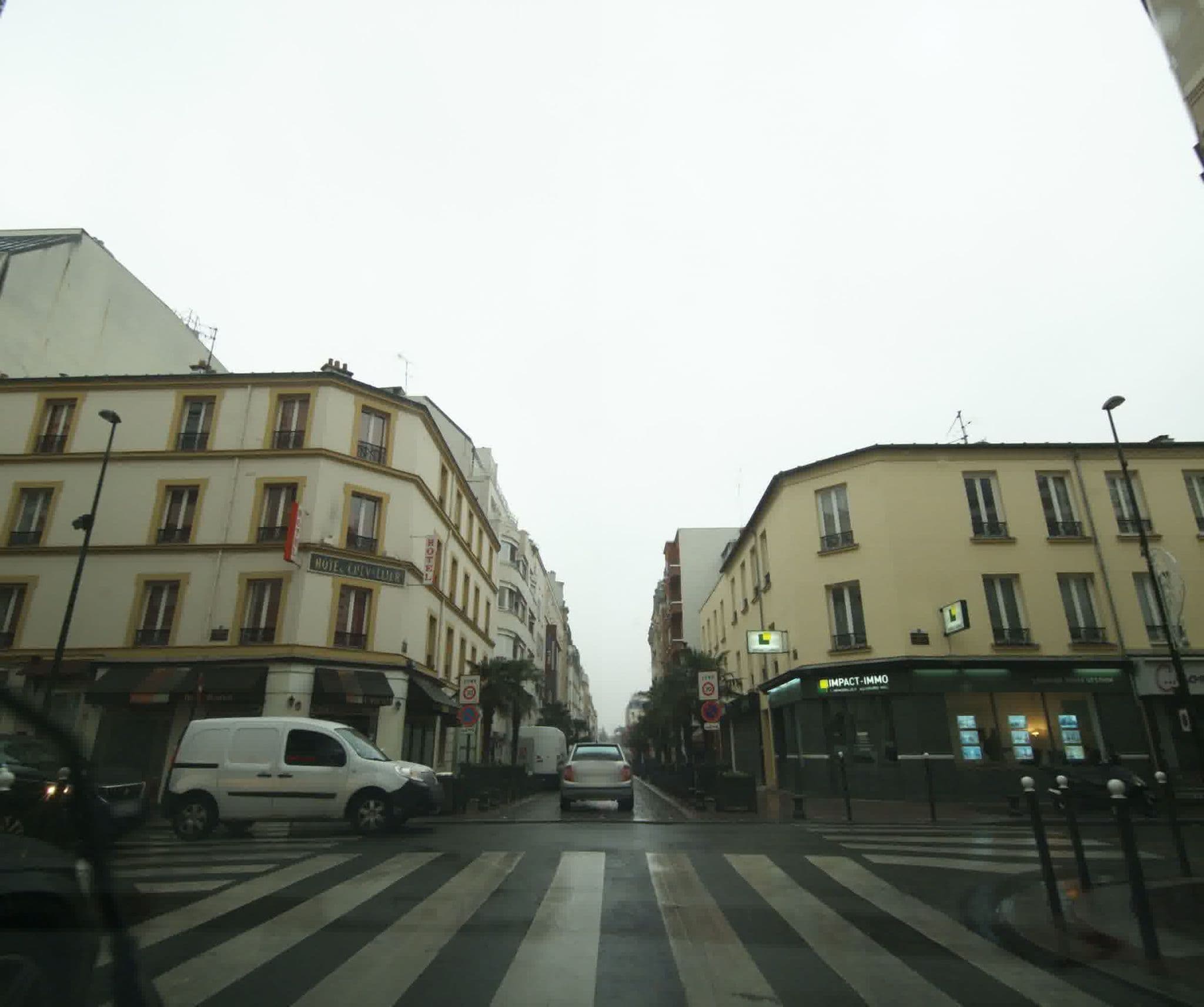Street view near Hôtel Résidence Champerret, Levallois-Perret — © sogefi (CC BY-SA · Mapillary)