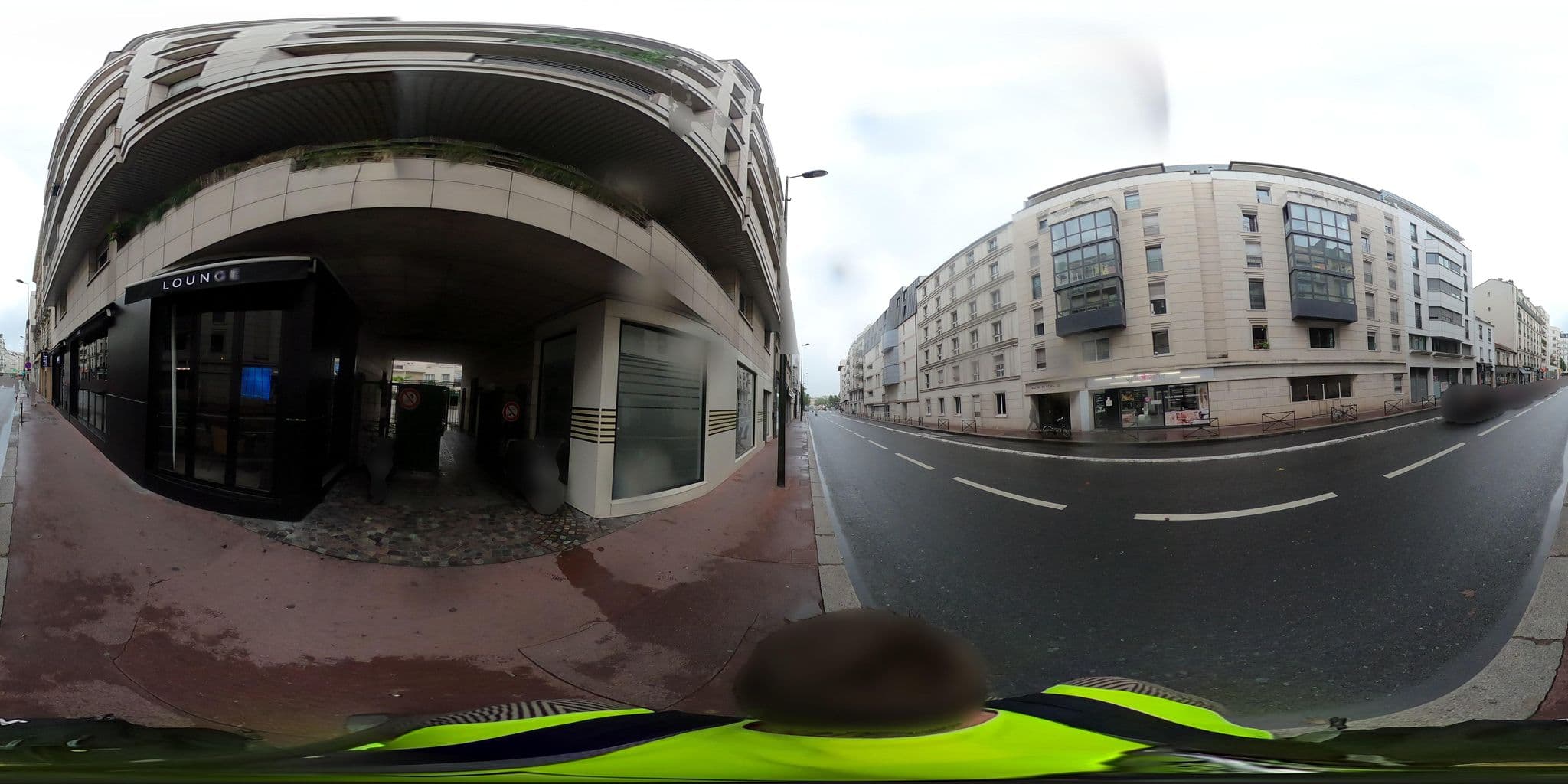 Street view near Courtyard by Marriott Paris Neuilly, Levallois-Perret — © overflorian (CC BY-SA · Mapillary)