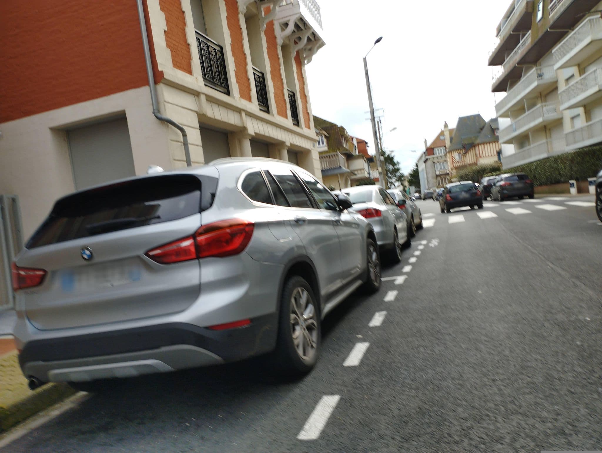 Street view near Le Chalet, Le Touquet-Paris-Plage — © kritic (CC BY-SA · Mapillary)