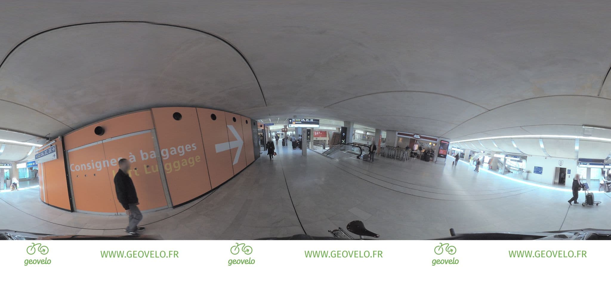 Street view near Sheraton Paris Charles de Gaulle Airport Hôtel, Roissy-en-France — © simon_geovelo (CC BY-SA · Mapillary)